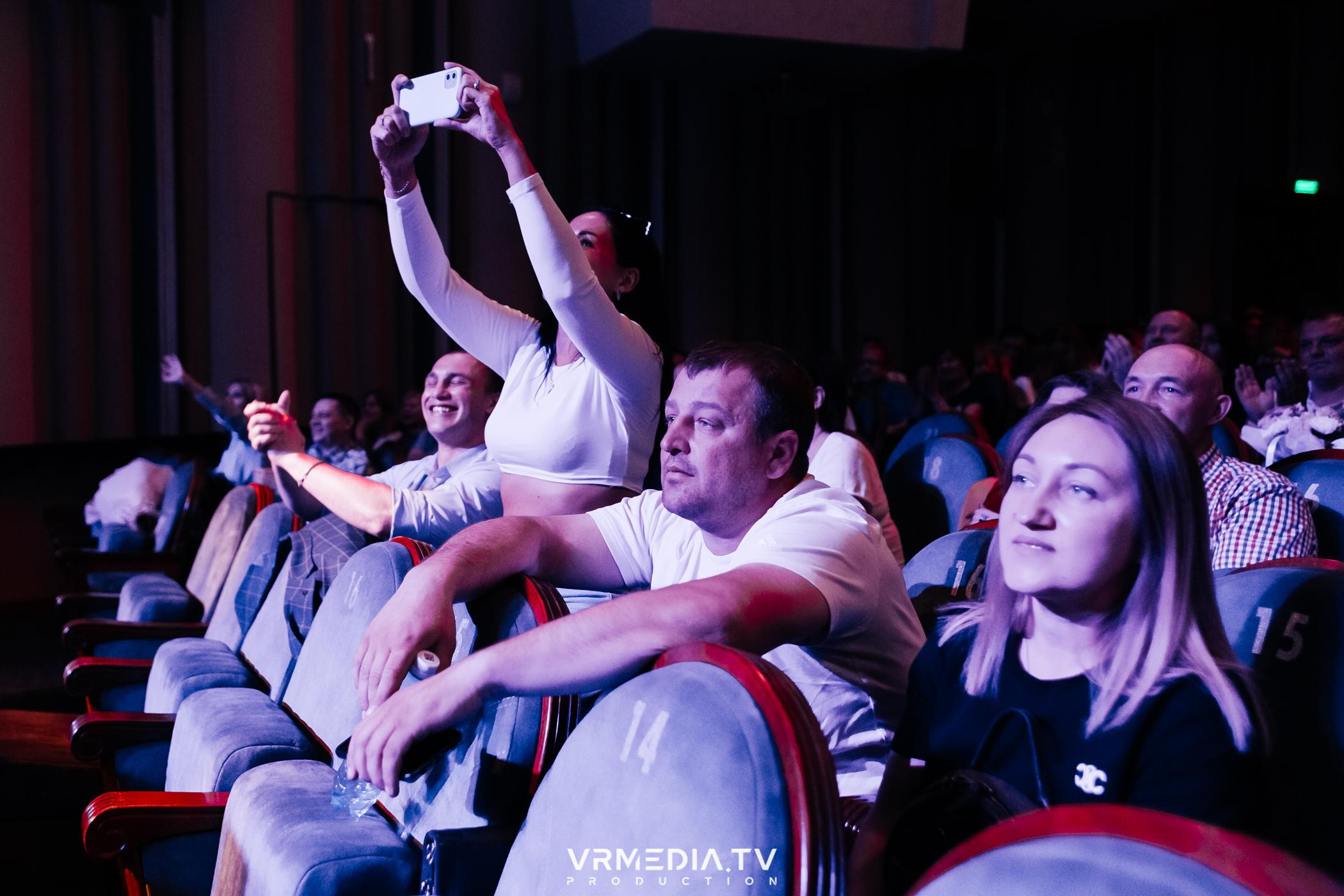 Пока все в доме