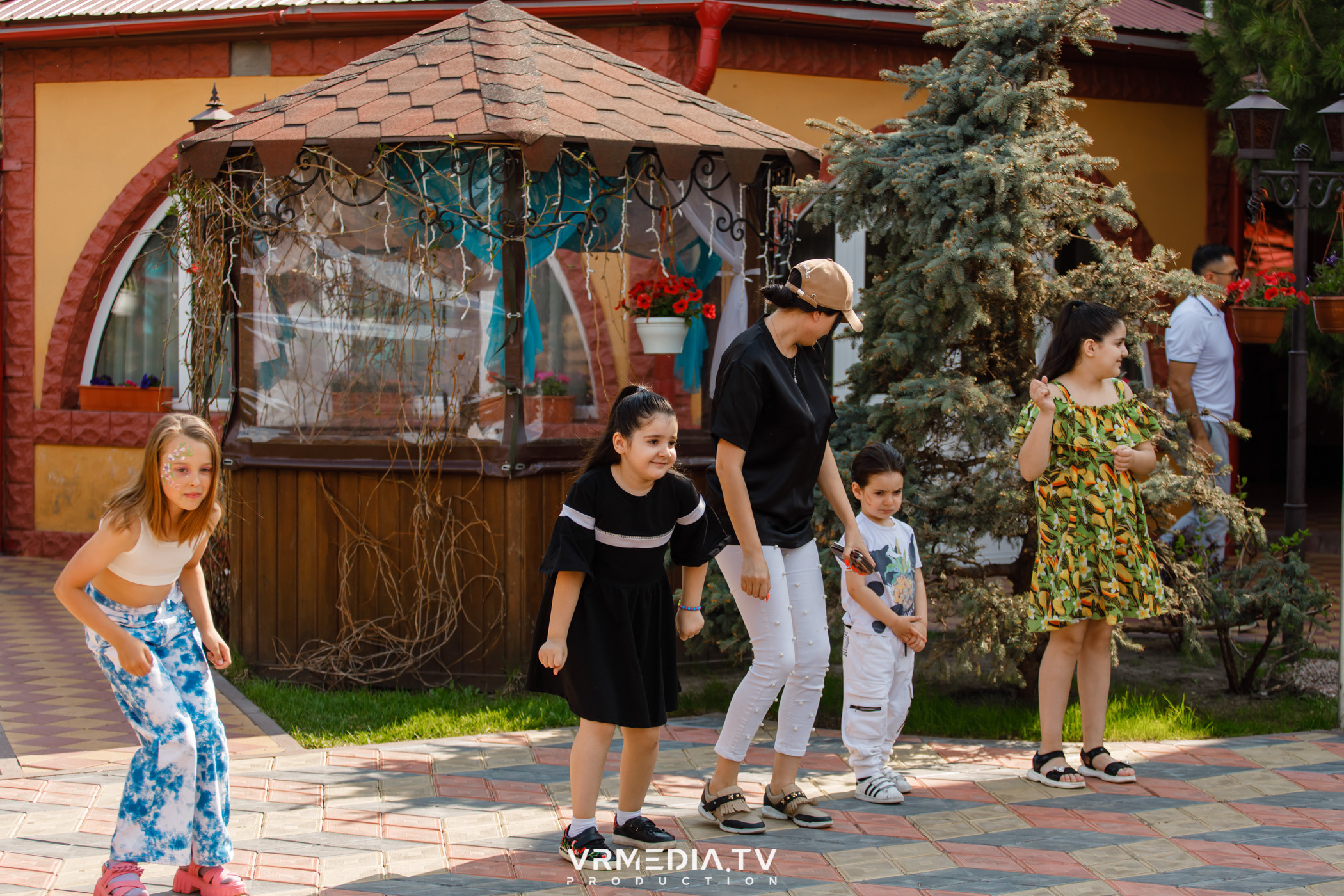 «Восточная сказка» в ресторане «Лазурный берег»