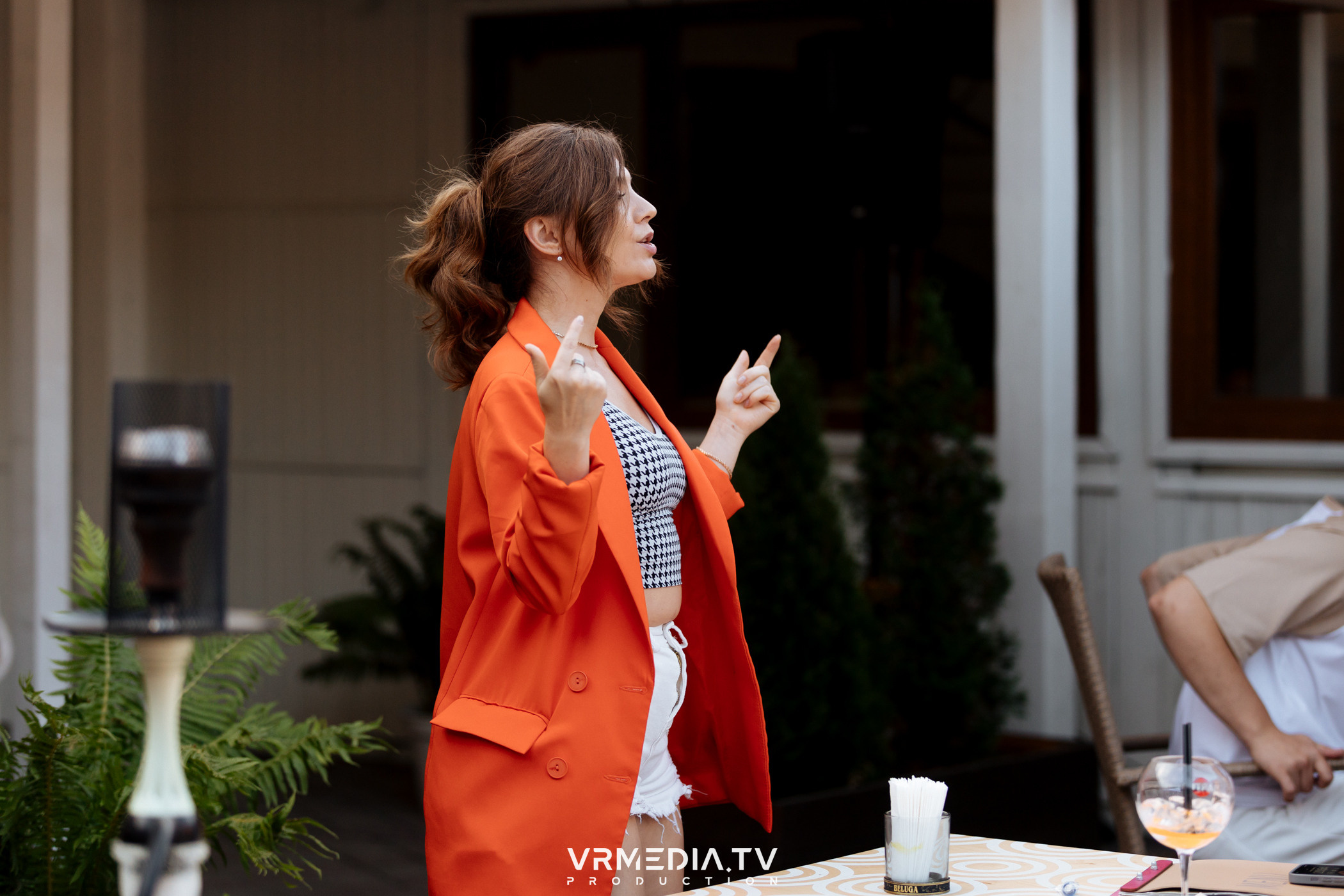 «Среда — маленькая пятница» в караоке-бар «OPERA»