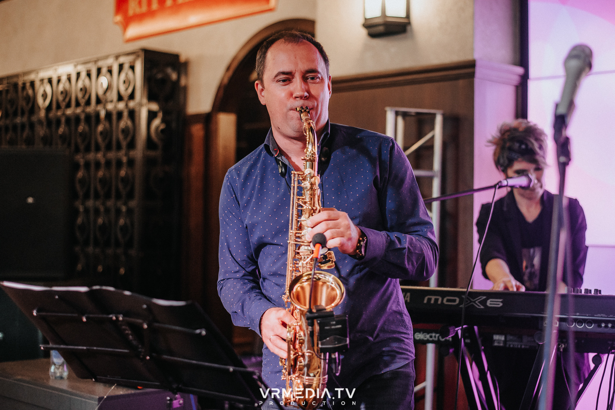 Джазовая среда: Smooth Jazz