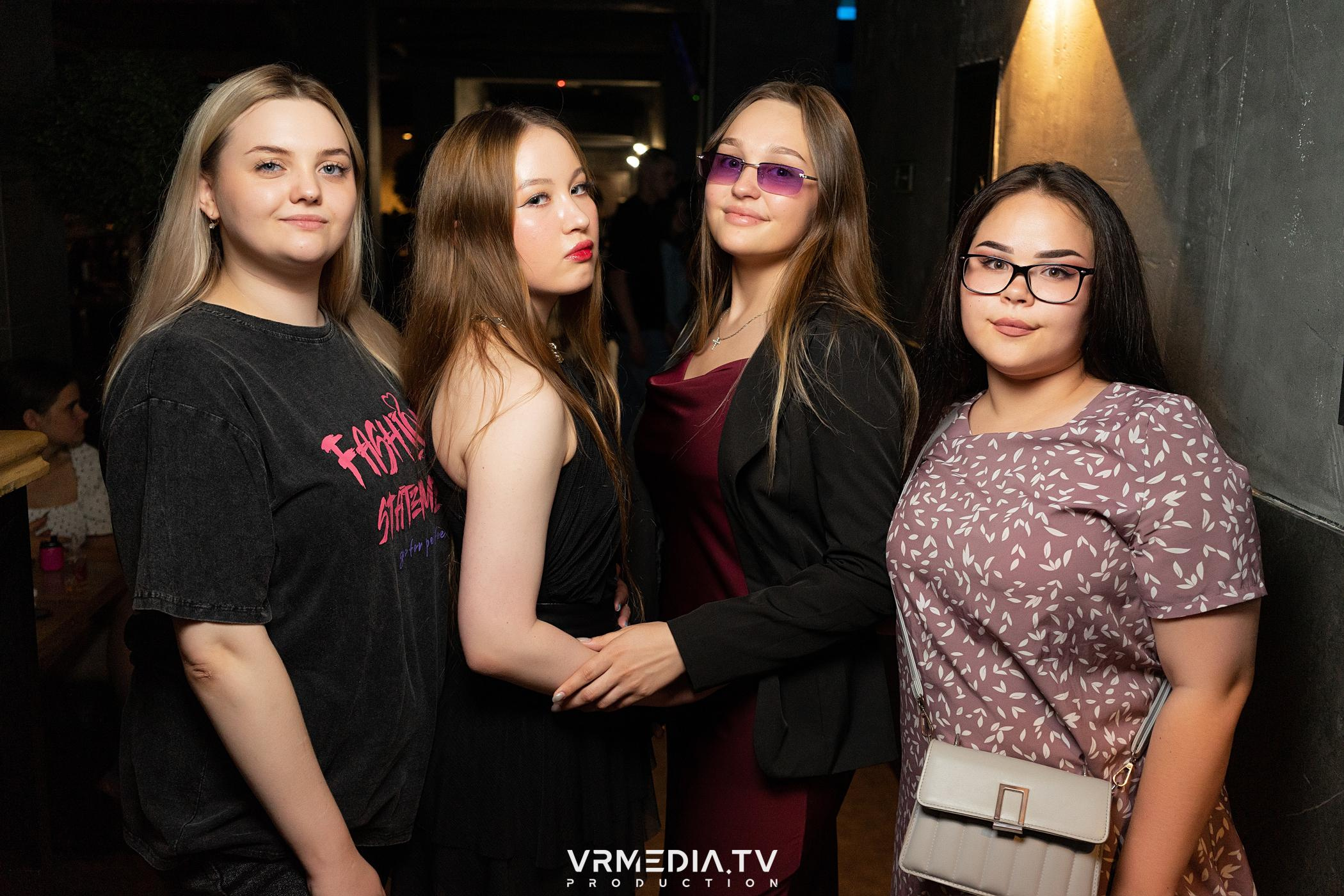 Выходные в баре «DOSKI»