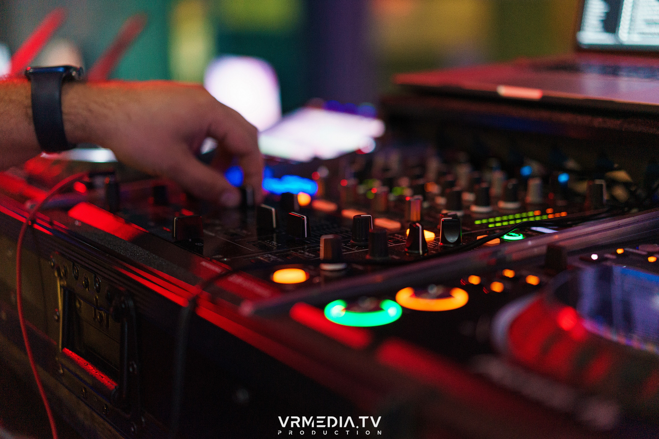 Выходные в баре «DOSKI»