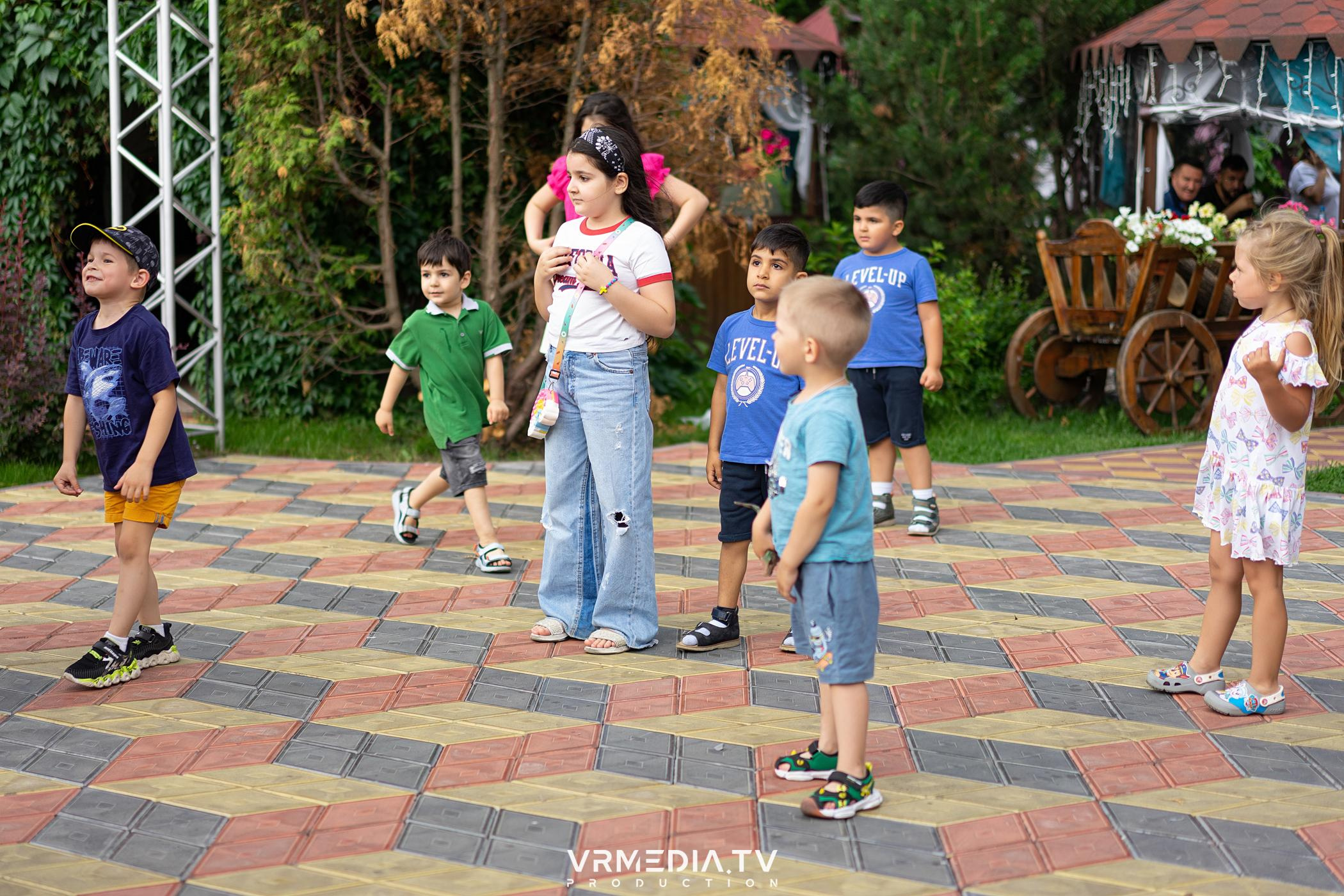 Детская вечеринка в ресторане «Лазурный Берег»