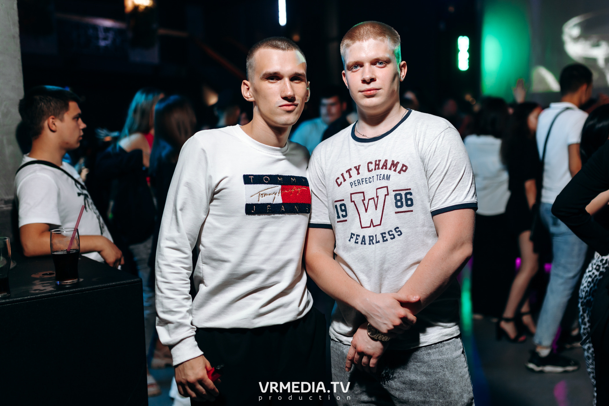 Выходные в баре «DOSKI»