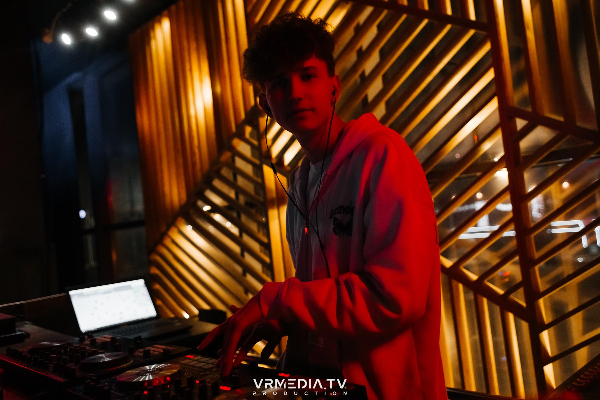 Выходные в баре «DOSKI»