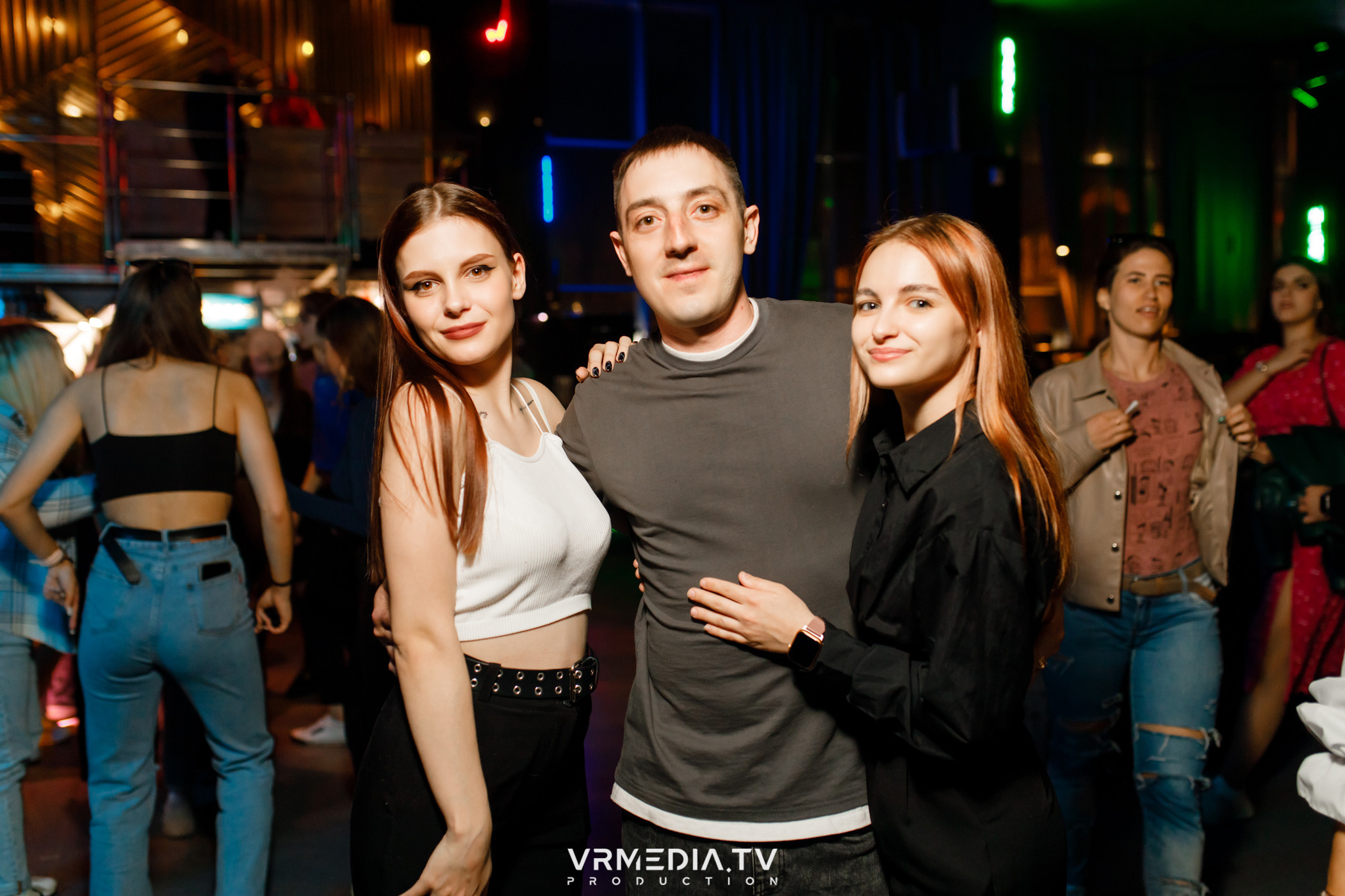 Выходные в баре «DOSKI»