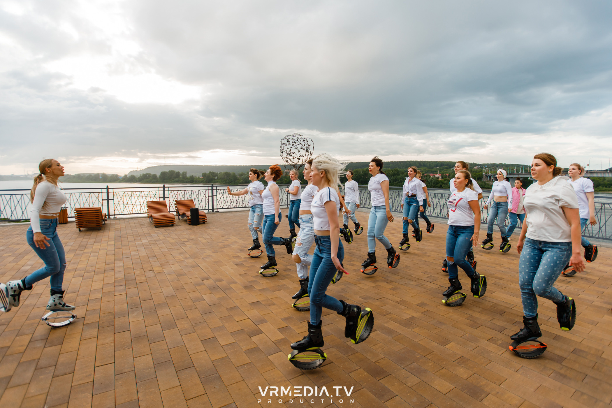 Открытая тренировка «Kangoo jumps»