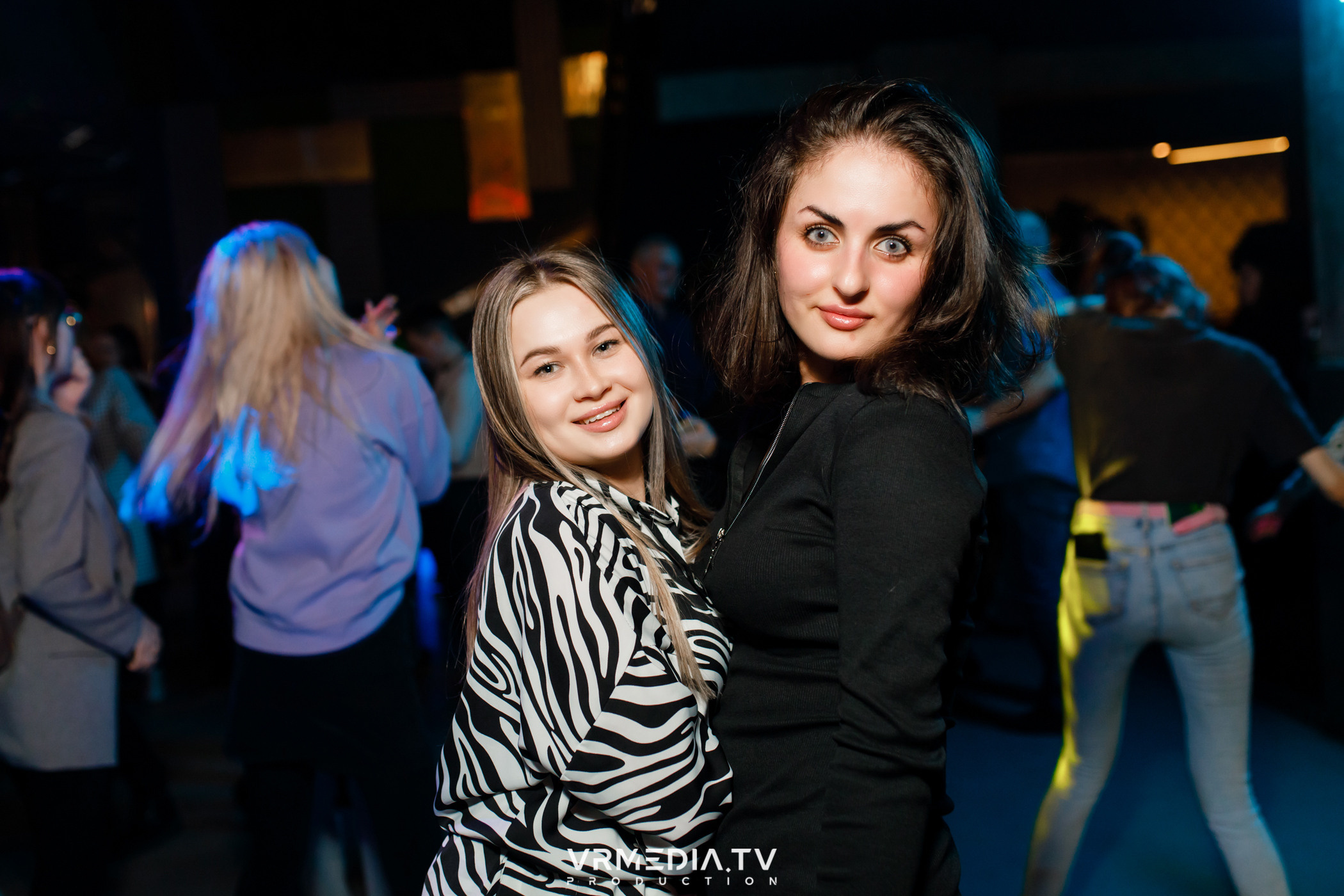 Выходные в баре «DOSKI»