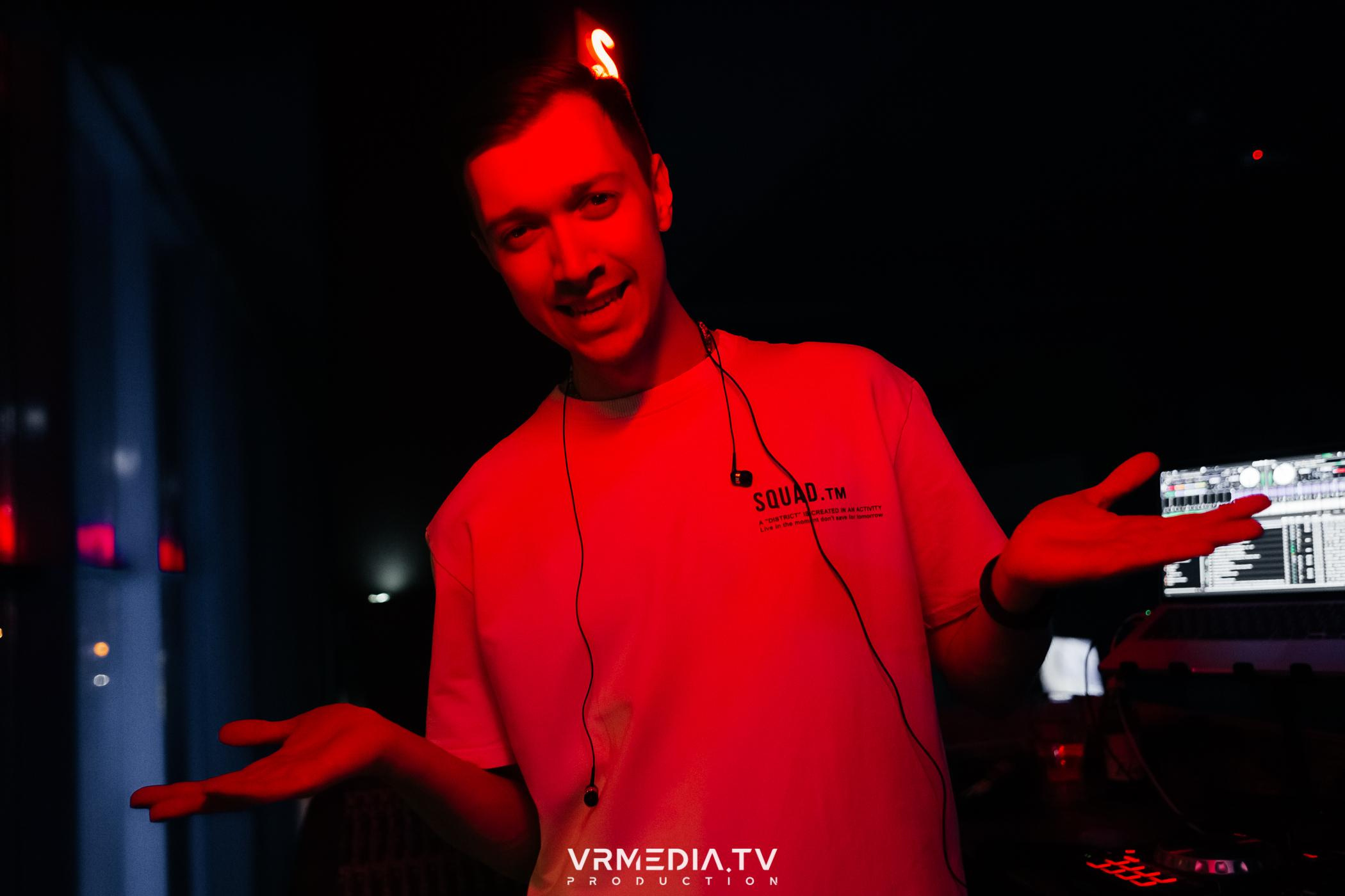 Выходные в баре «DOSKI»