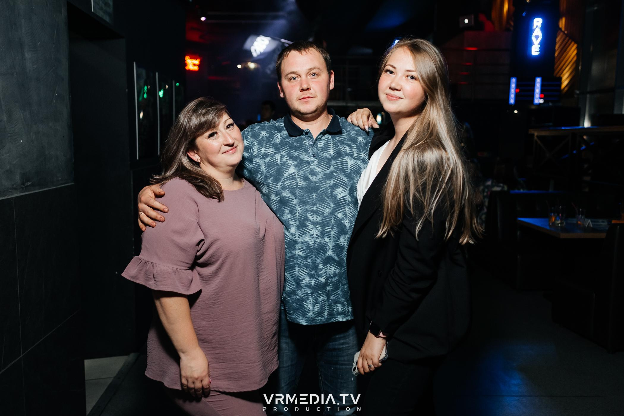 Выходные в баре «DOSKI»