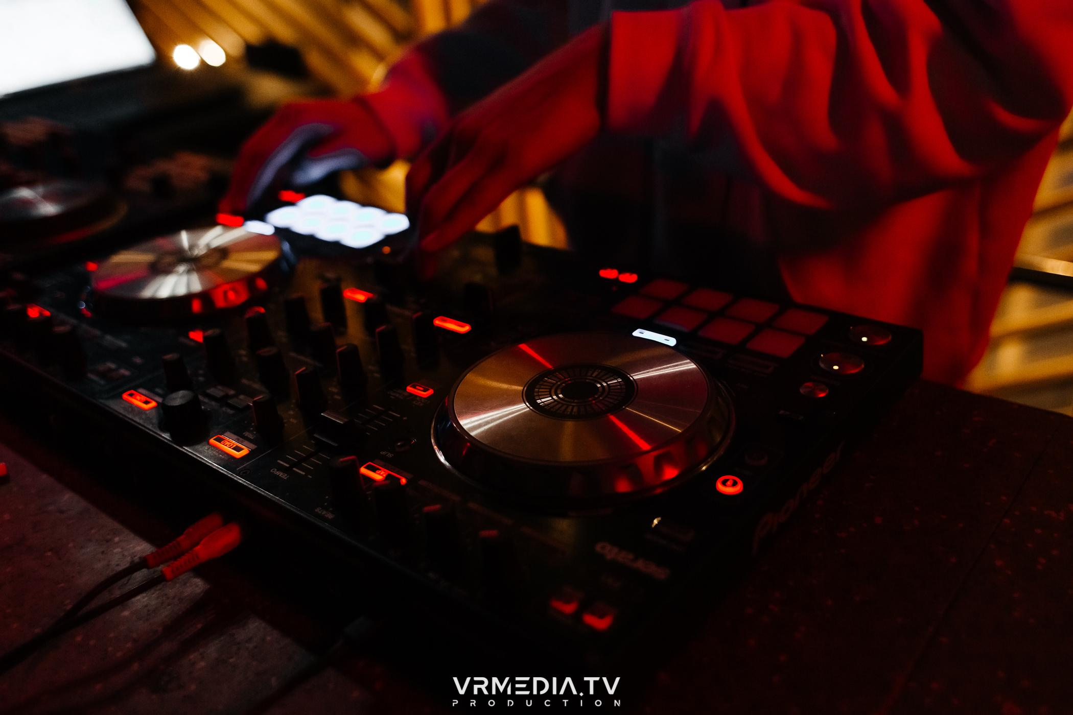 Выходные в баре «DOSKI»