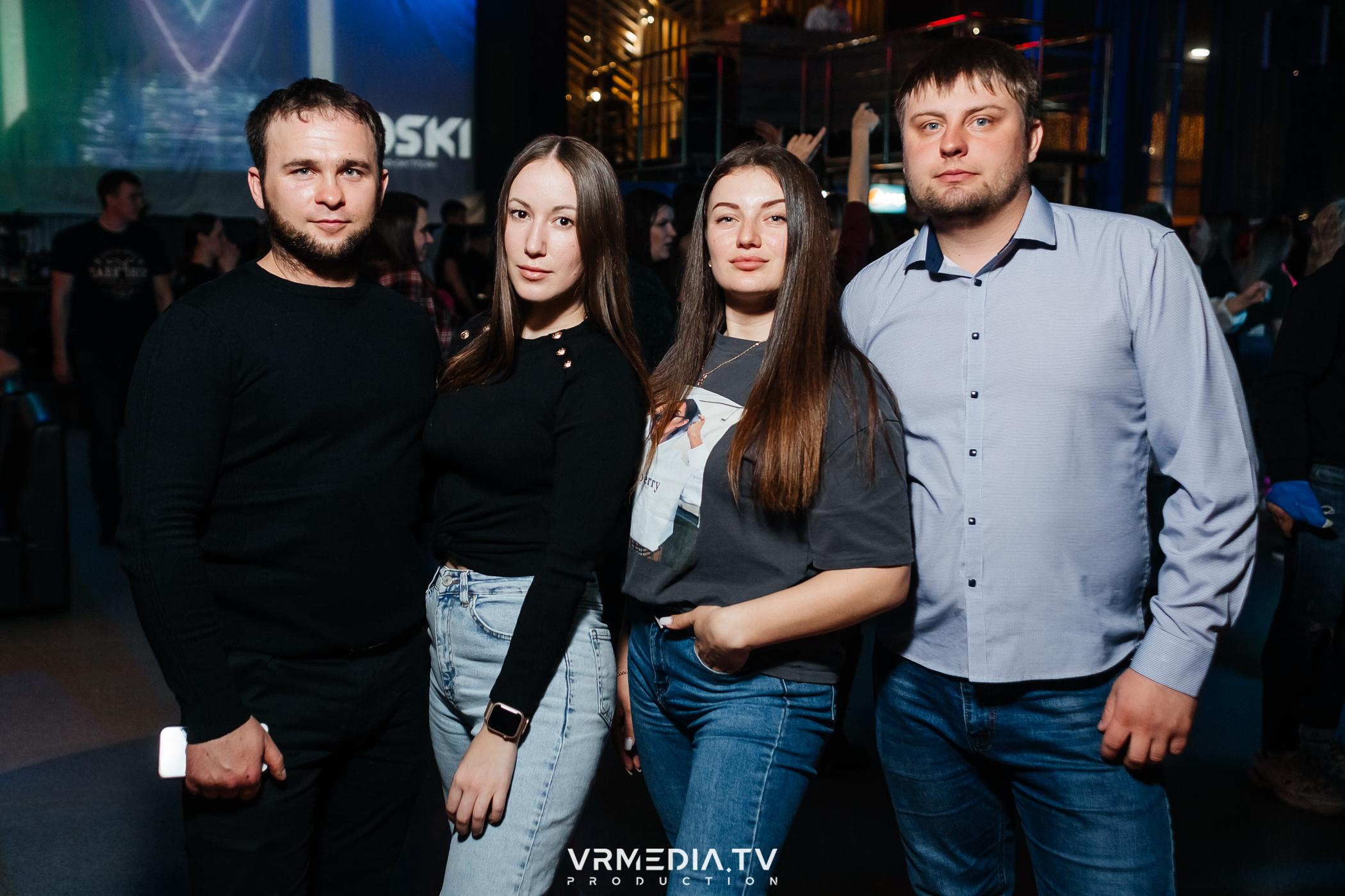 Выходные в баре «DOSKI»