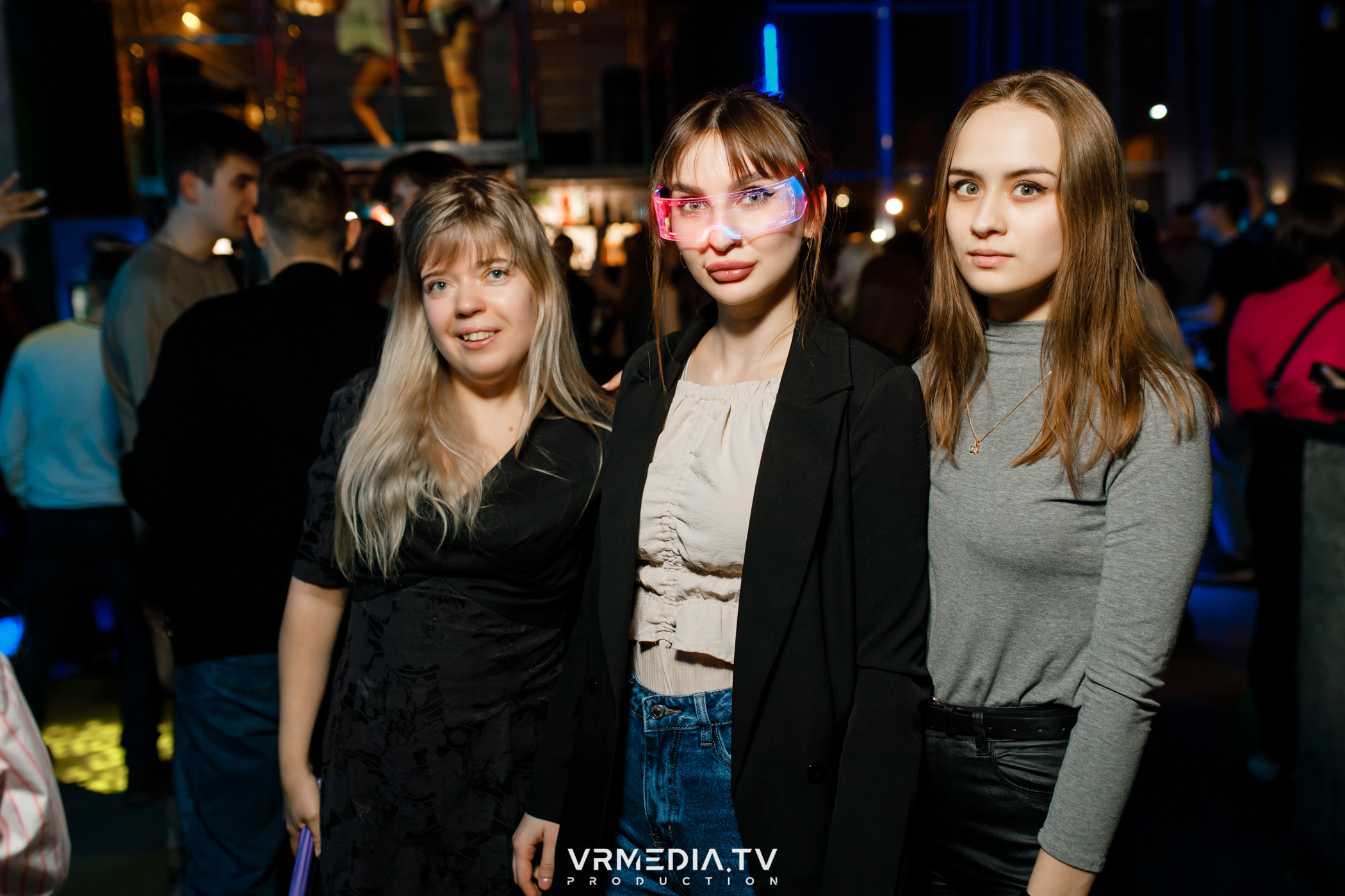 Выходные в баре «DOSKI»