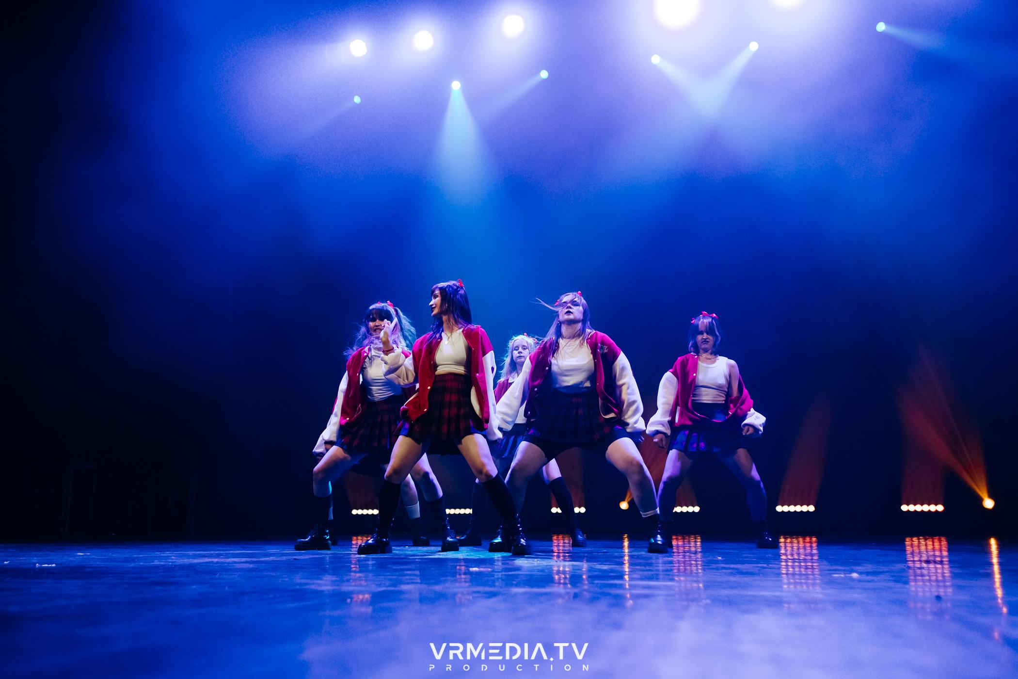 Пока все в доме