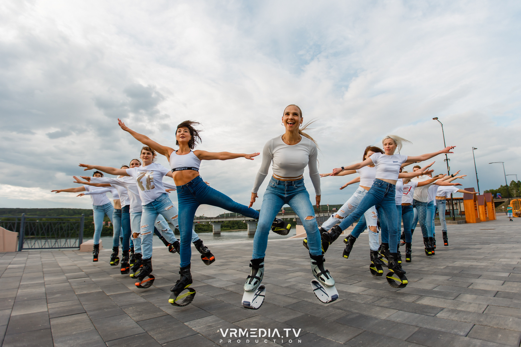 Открытая тренировка «Kangoo jumps»