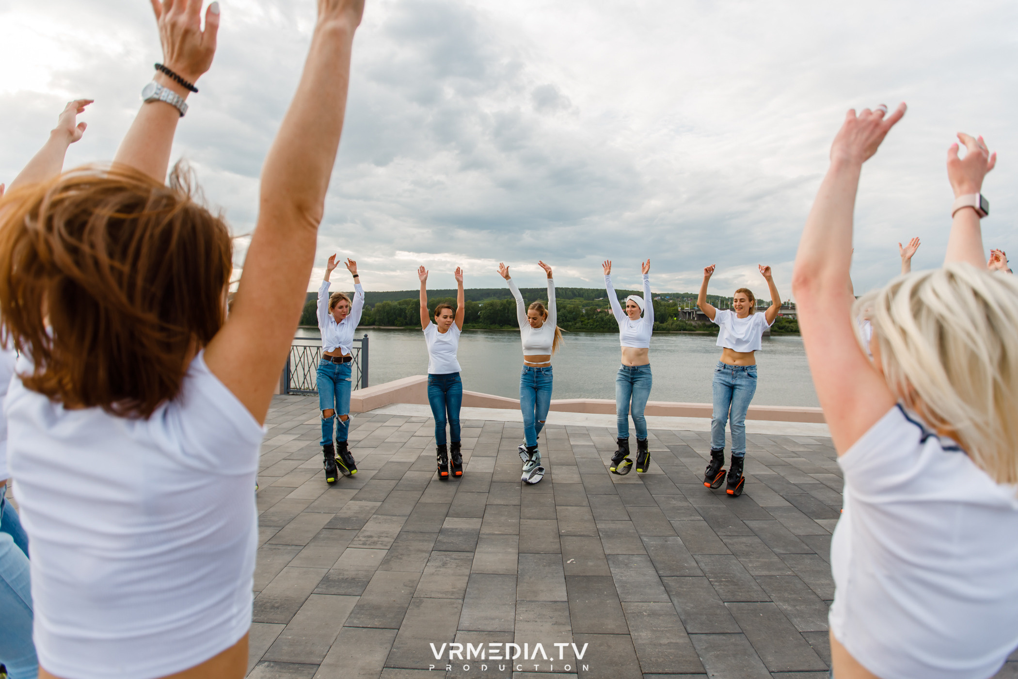 Открытая тренировка «Kangoo jumps»