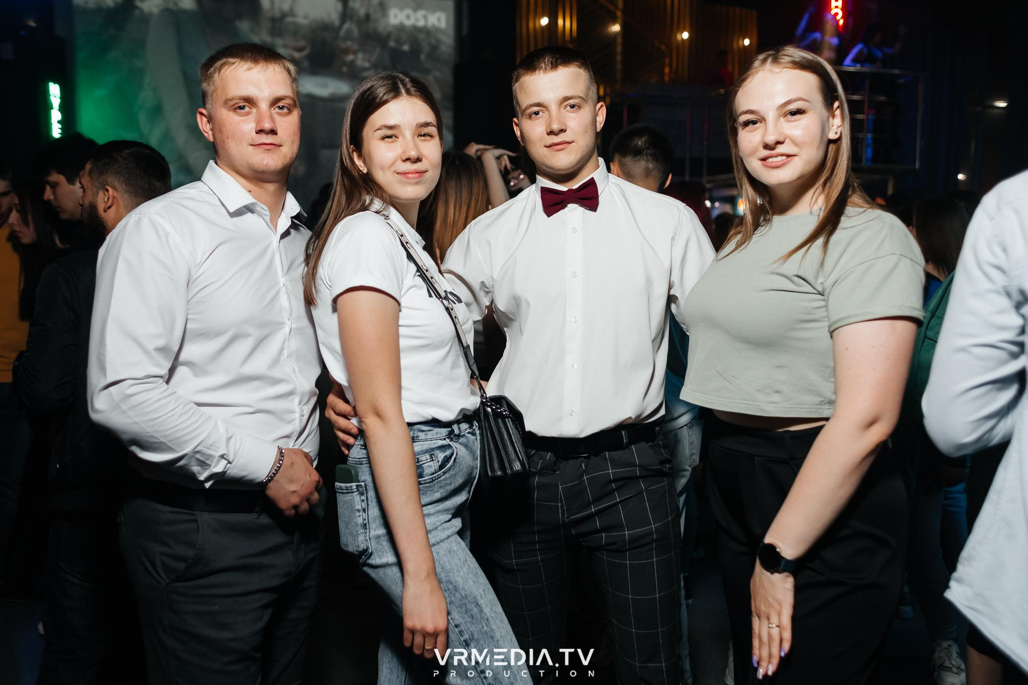 Выходные в баре «DOSKI»