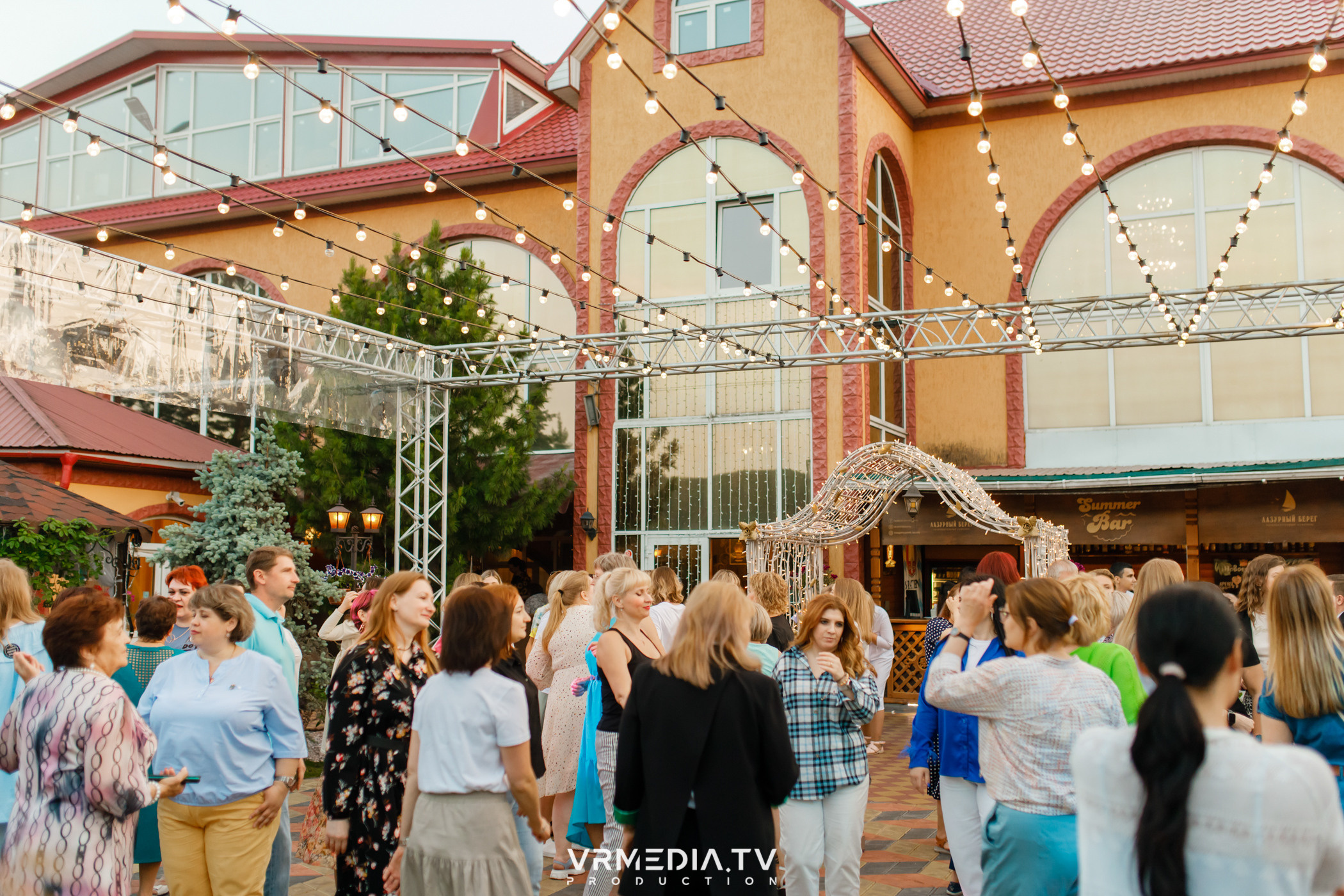 Выходные в ресторане «Лазурный берег»
