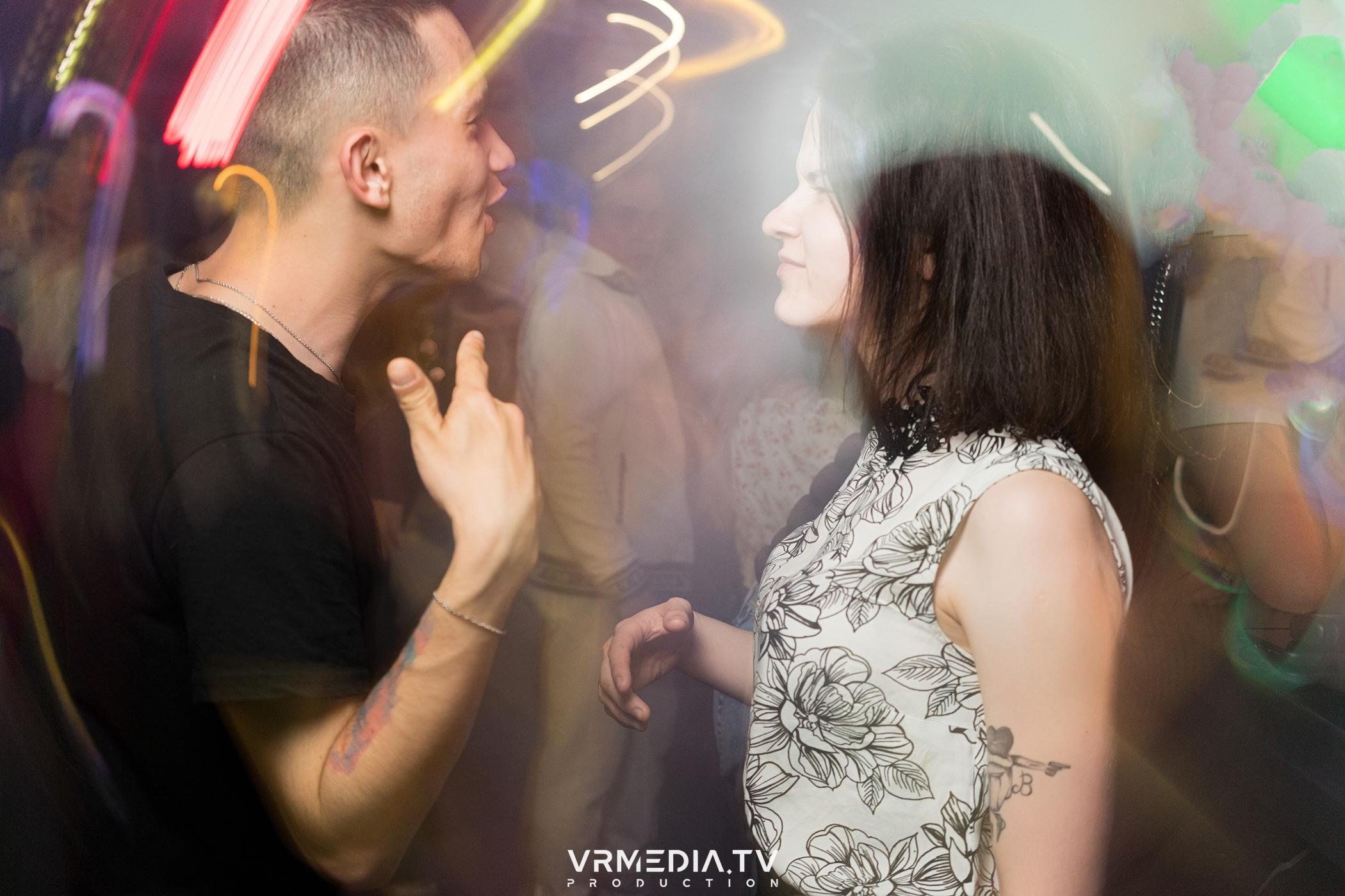 Выходные в баре «DOSKI»