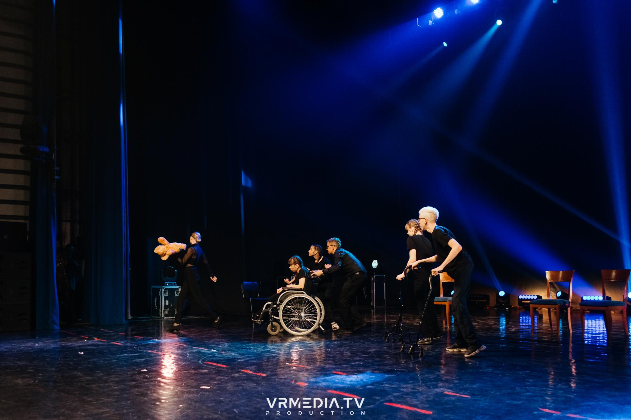 Пока все в доме