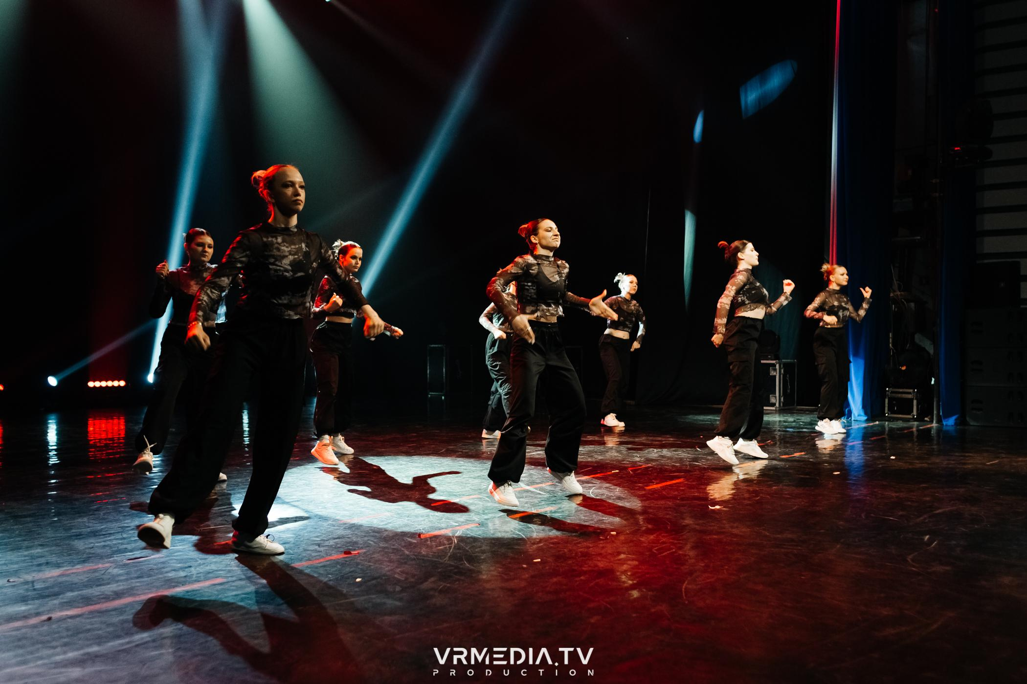 Пока все в доме