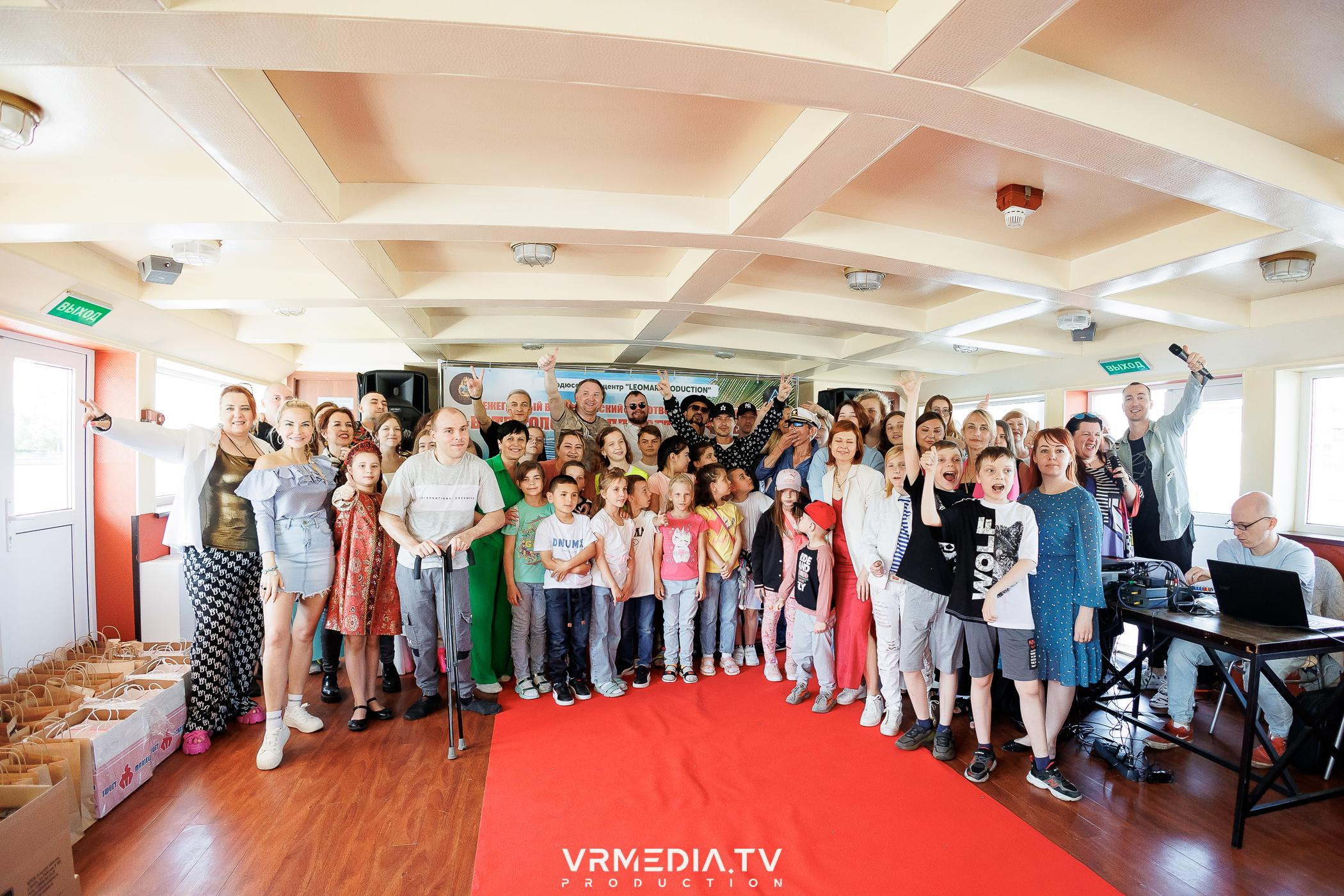 LEOMAR PRODUCTION: 8 БЛАГОТВОРИТЕЛЬНЫЙ КОНЦЕРТ «БАТЛ ГОЛОСОВ-ПЛЫВЕТ П