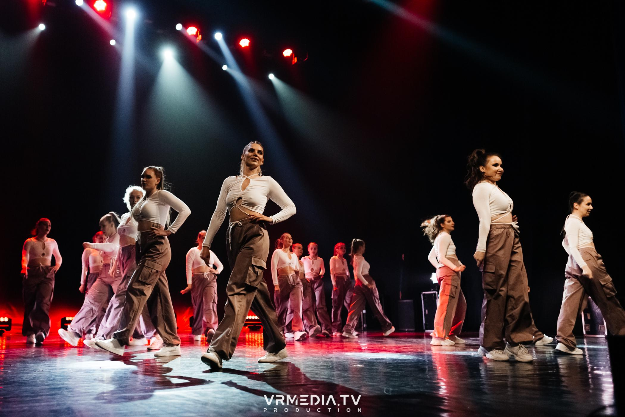 Пока все в доме