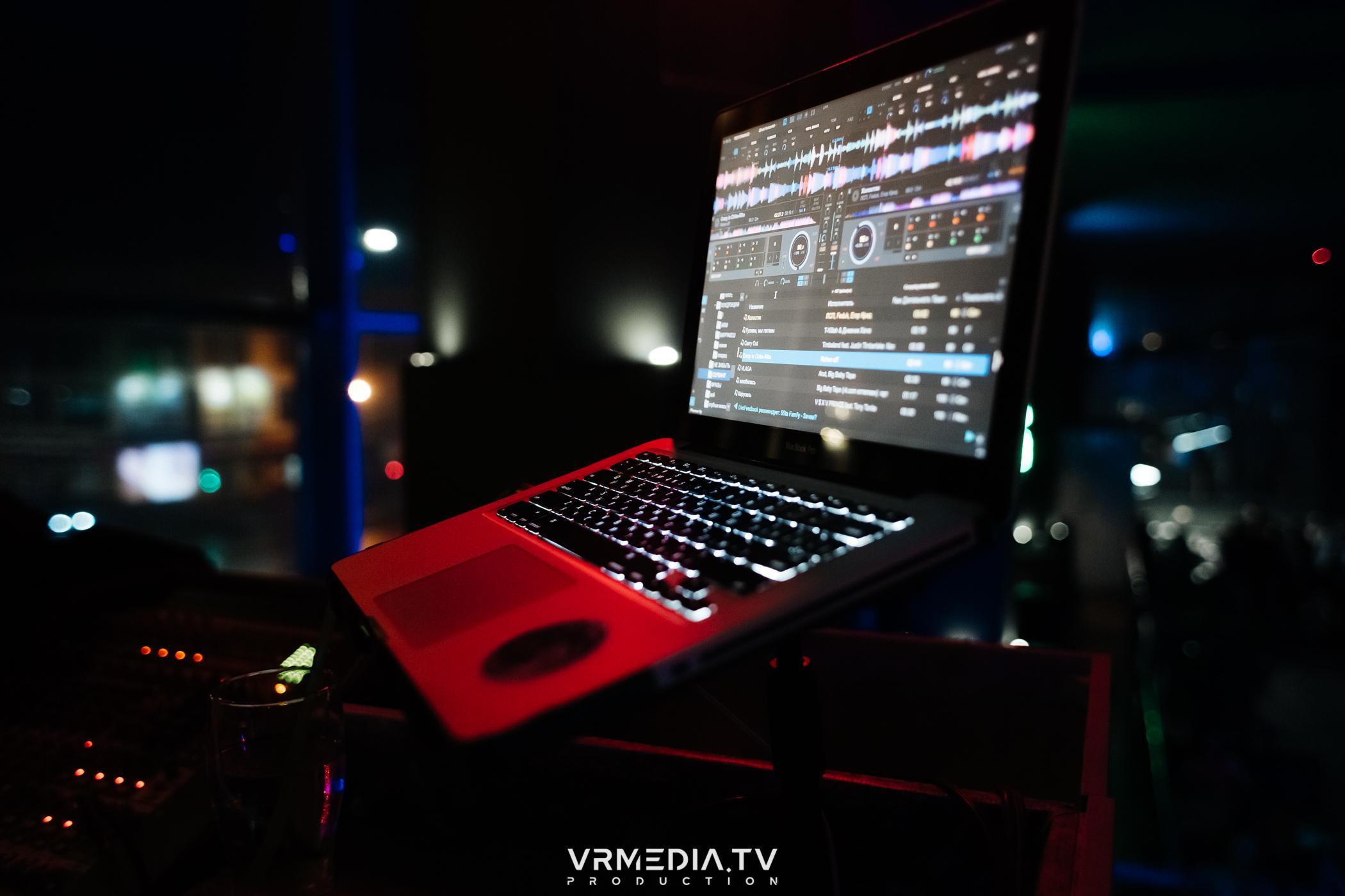 Выходные в баре «DOSKI»