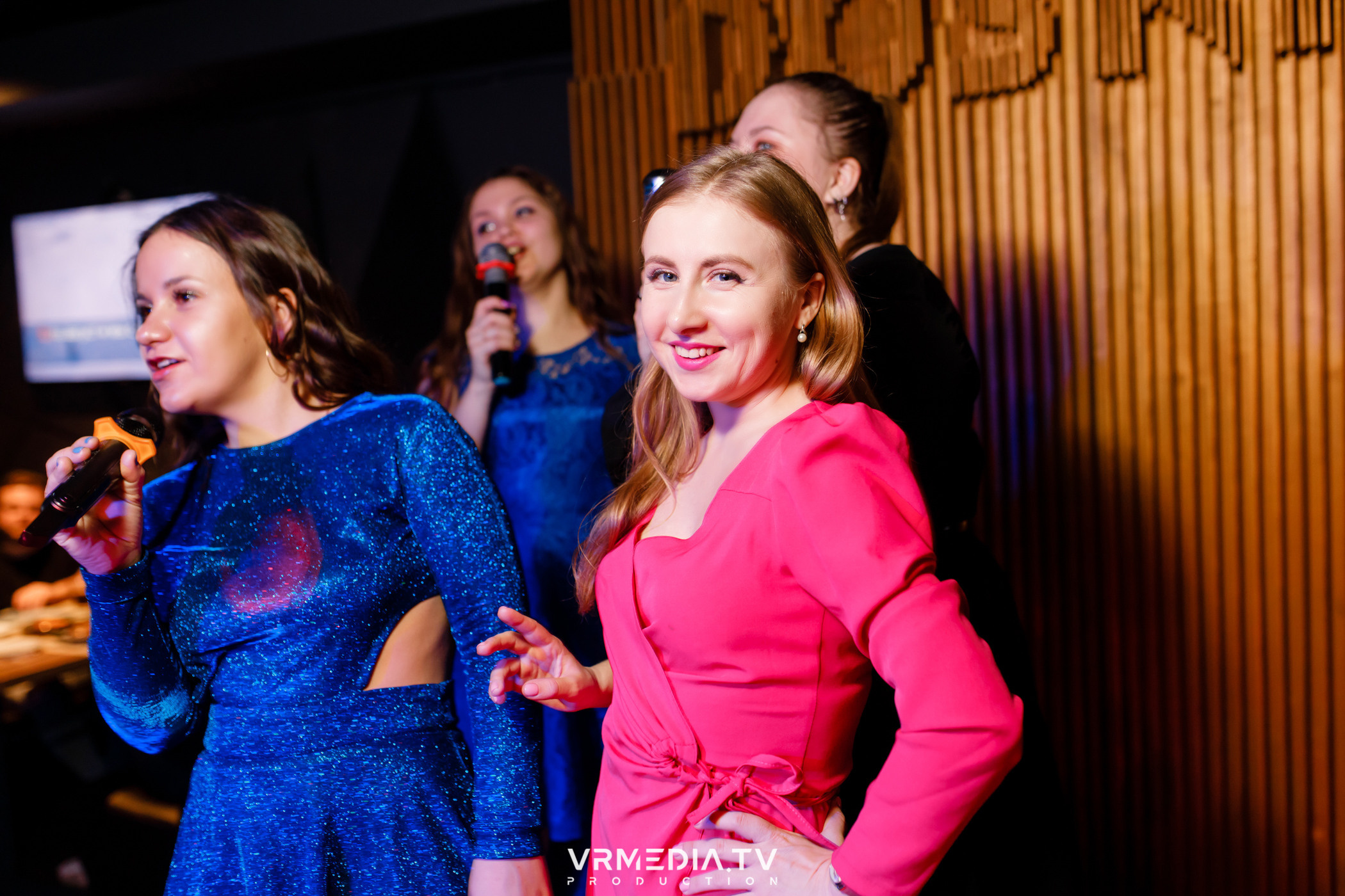 Выходные в баре «DOSKI»