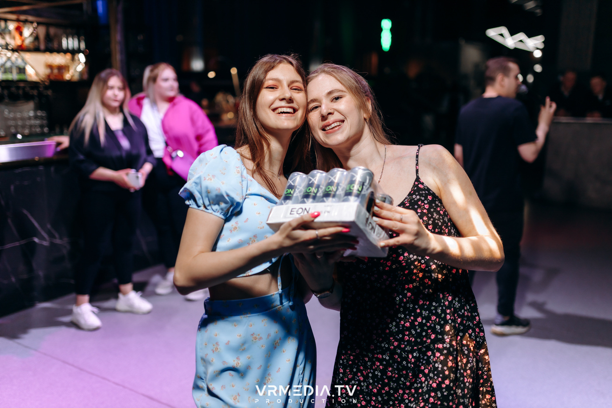 Выходные в баре «DOSKI»