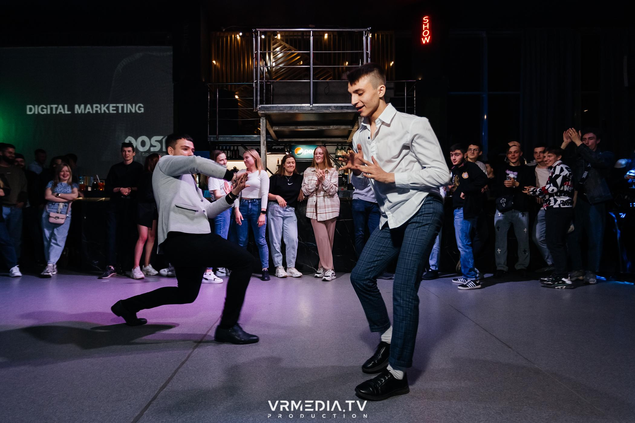 Выходные в баре «DOSKI»