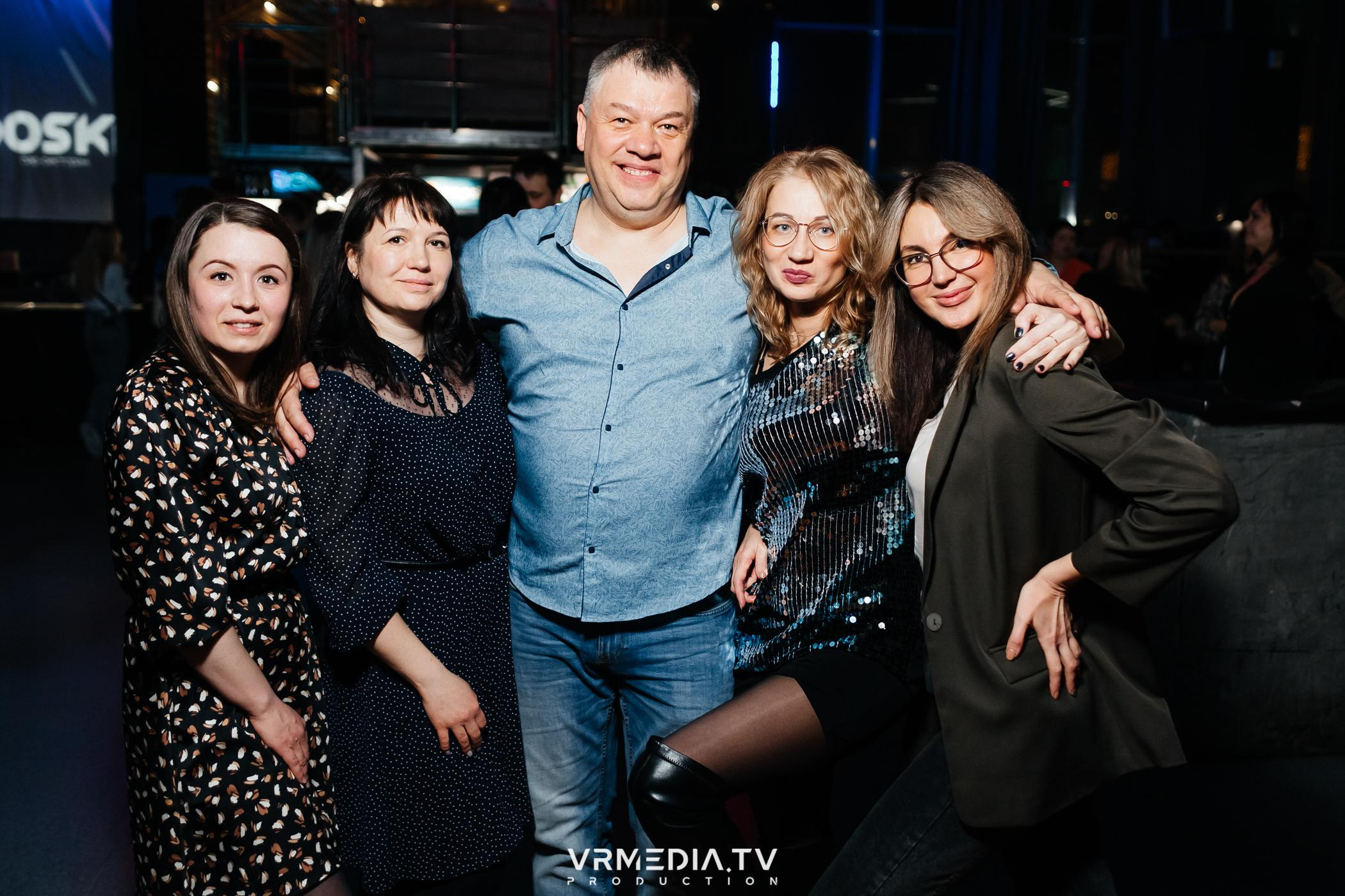 Выходные в баре «DOSKI»