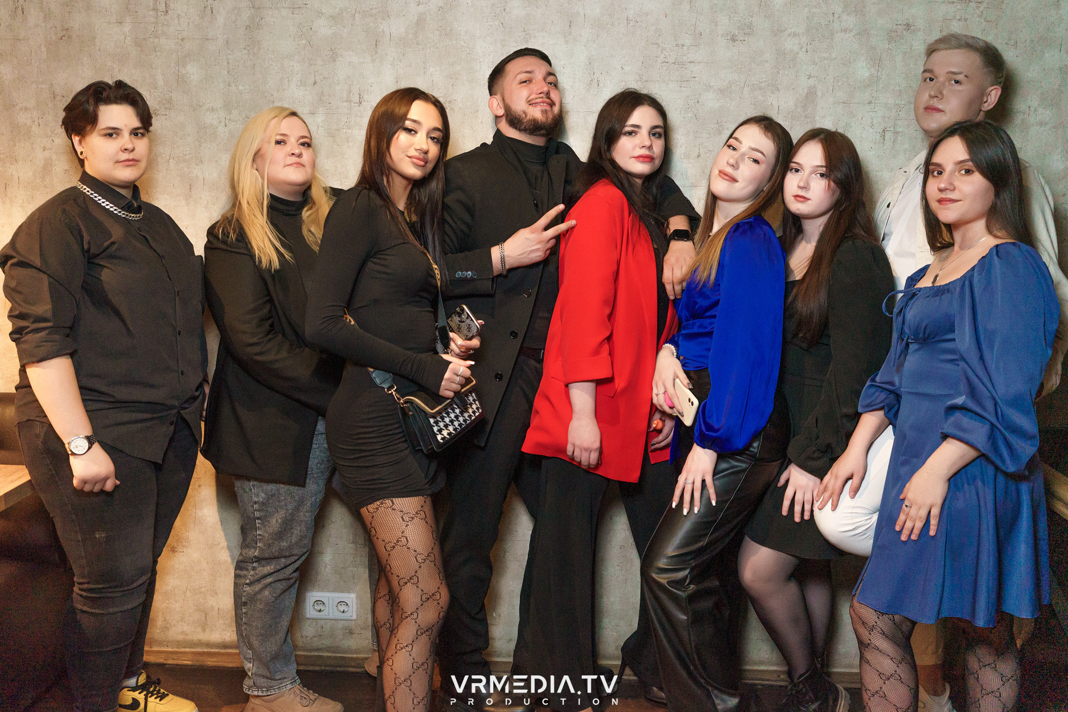 Выходные в баре «DOSKI»