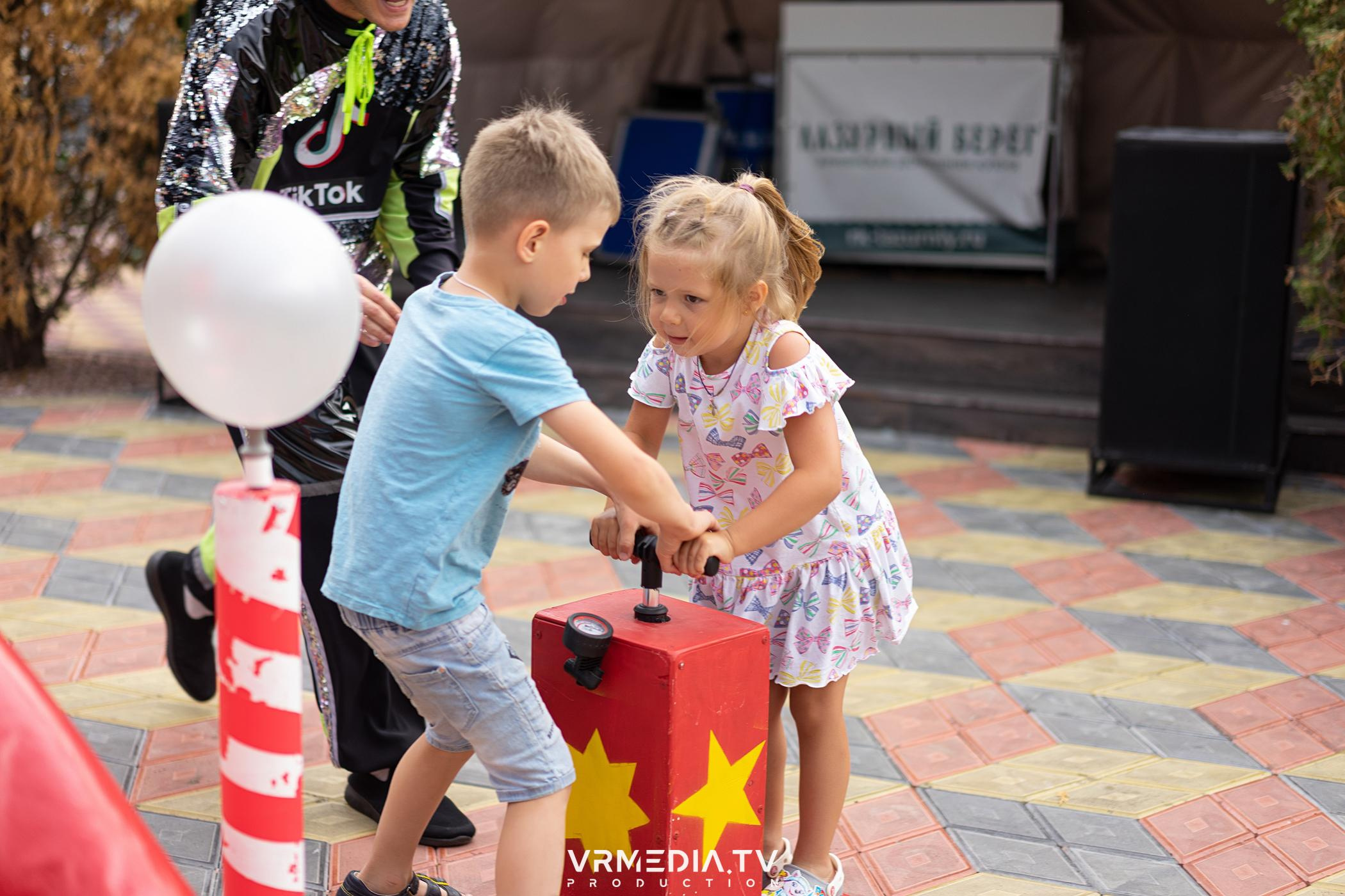 Детская вечеринка в ресторане «Лазурный Берег»