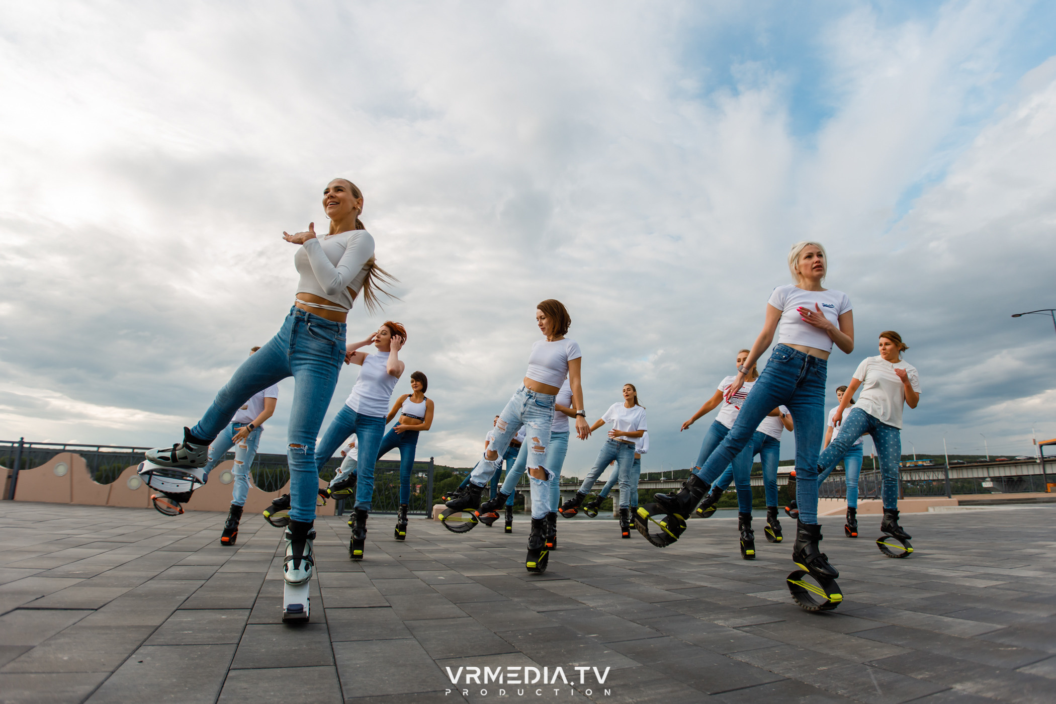 Открытая тренировка «Kangoo jumps»