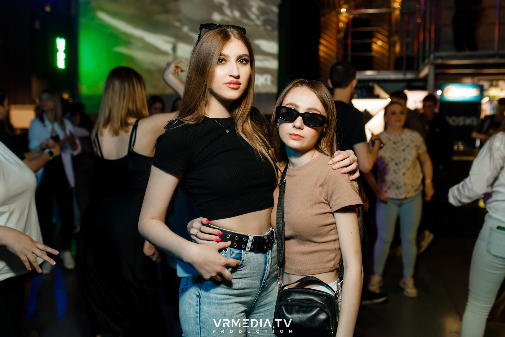 Выходные в баре «DOSKI»