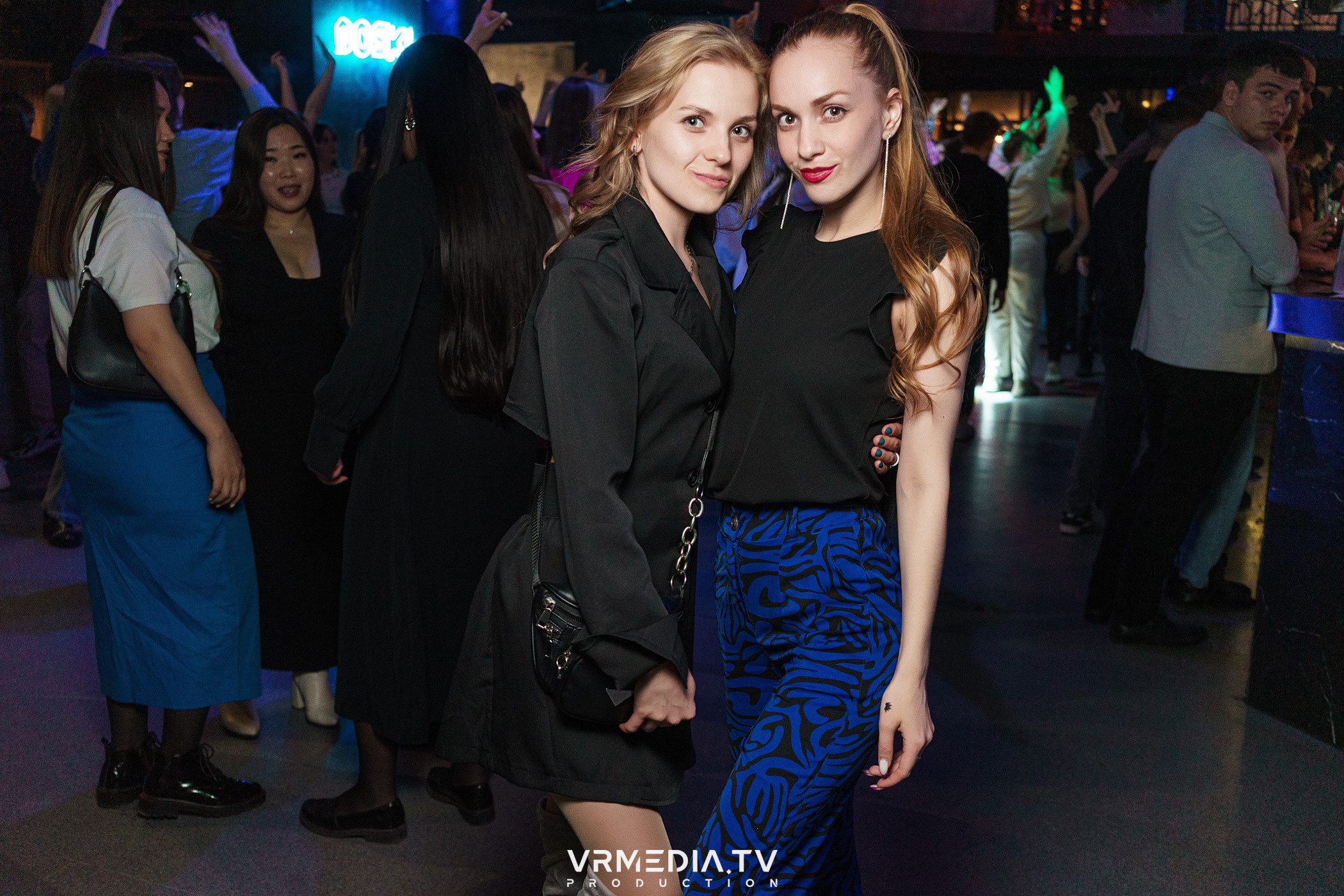 Выходные в баре «DOSKI»