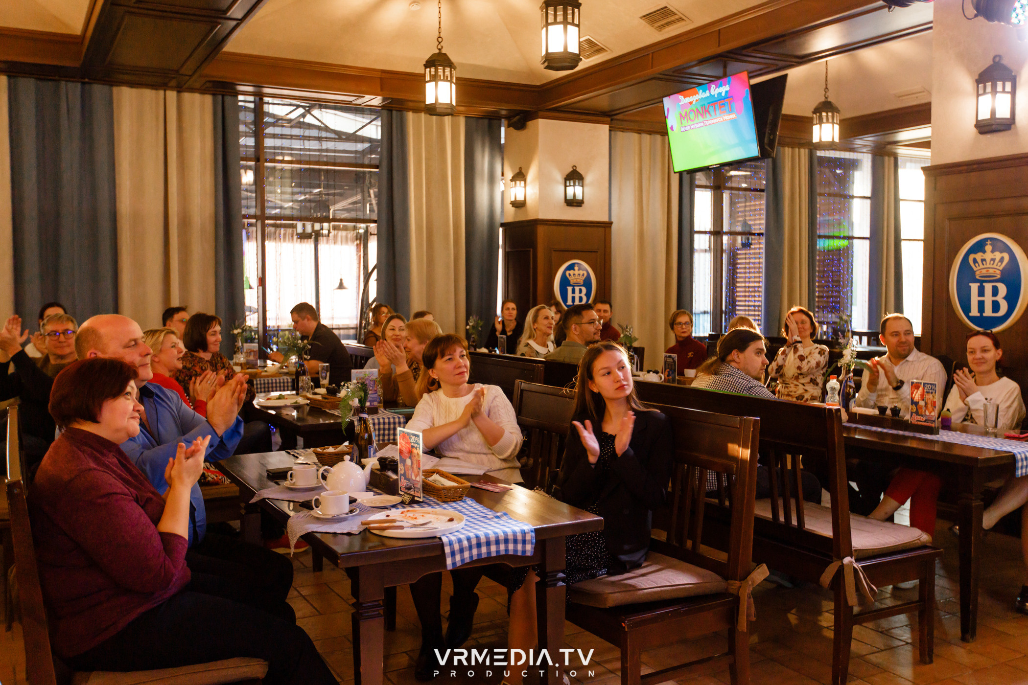 Джазовая среда: MONKTET