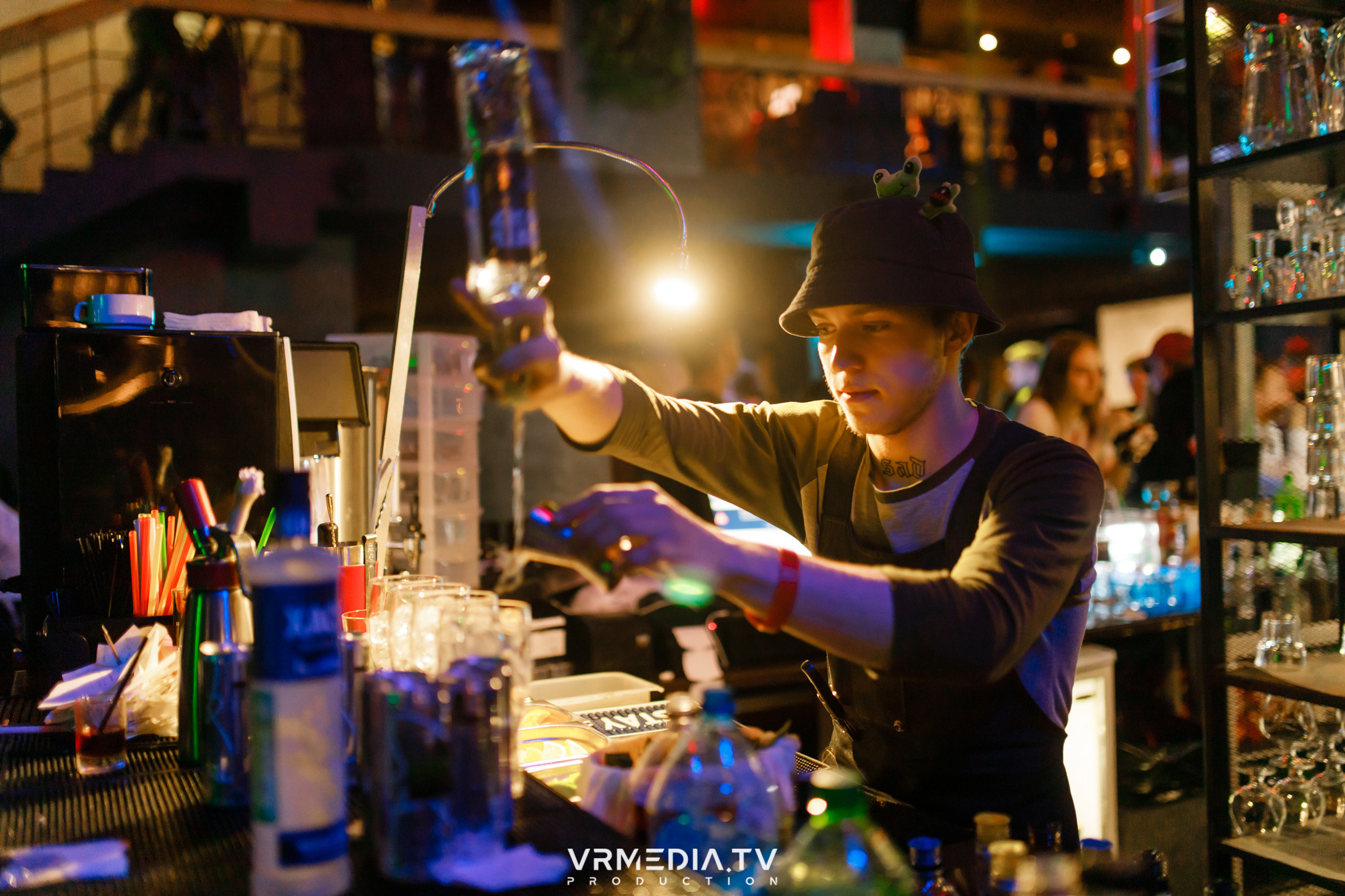 Выходные в баре «DOSKI»