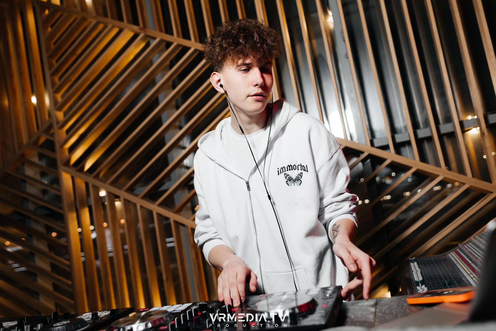 Выходные в баре «DOSKI»