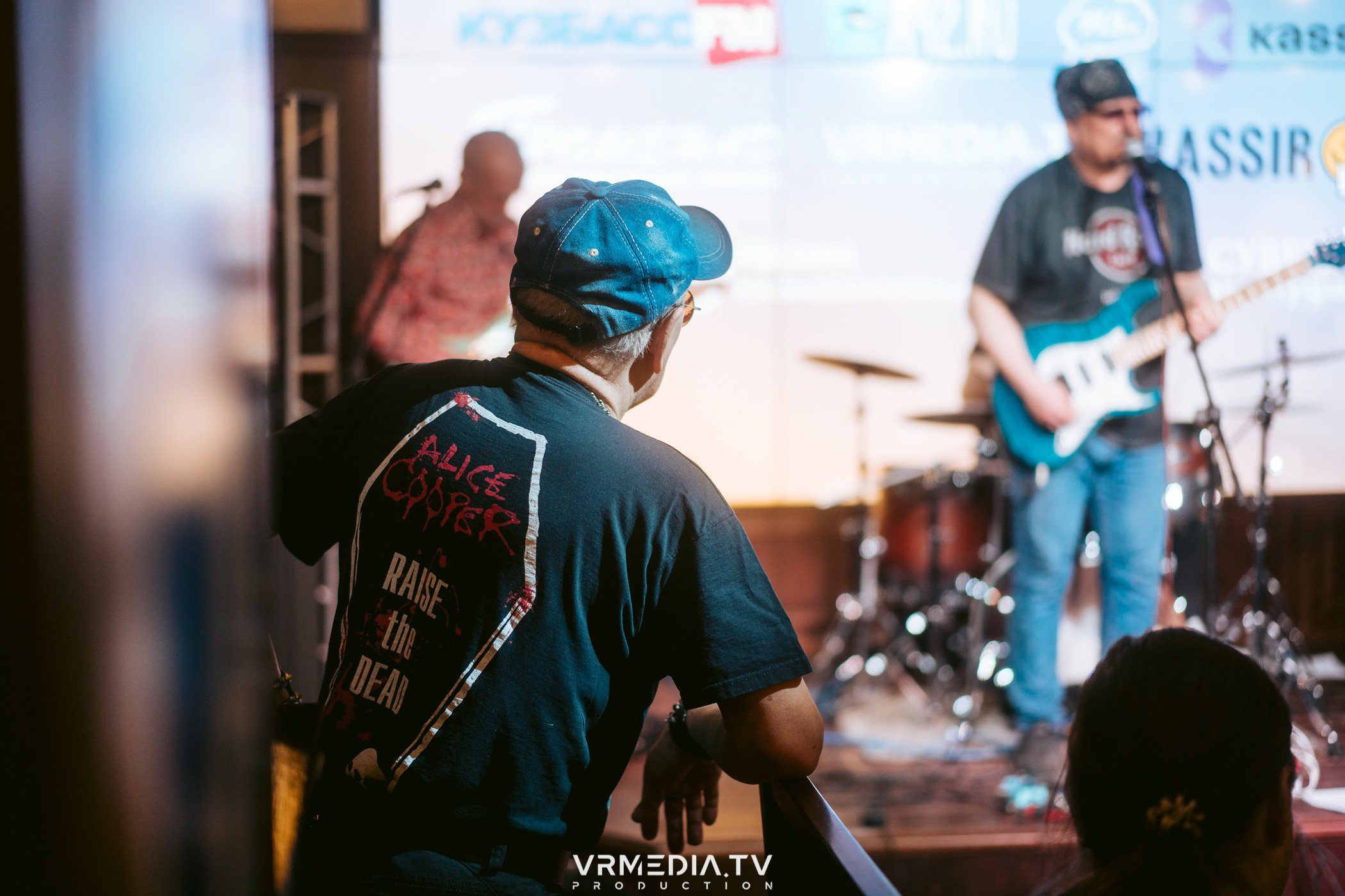 Джазовая среда: Капитан Дик (Новосибирск)