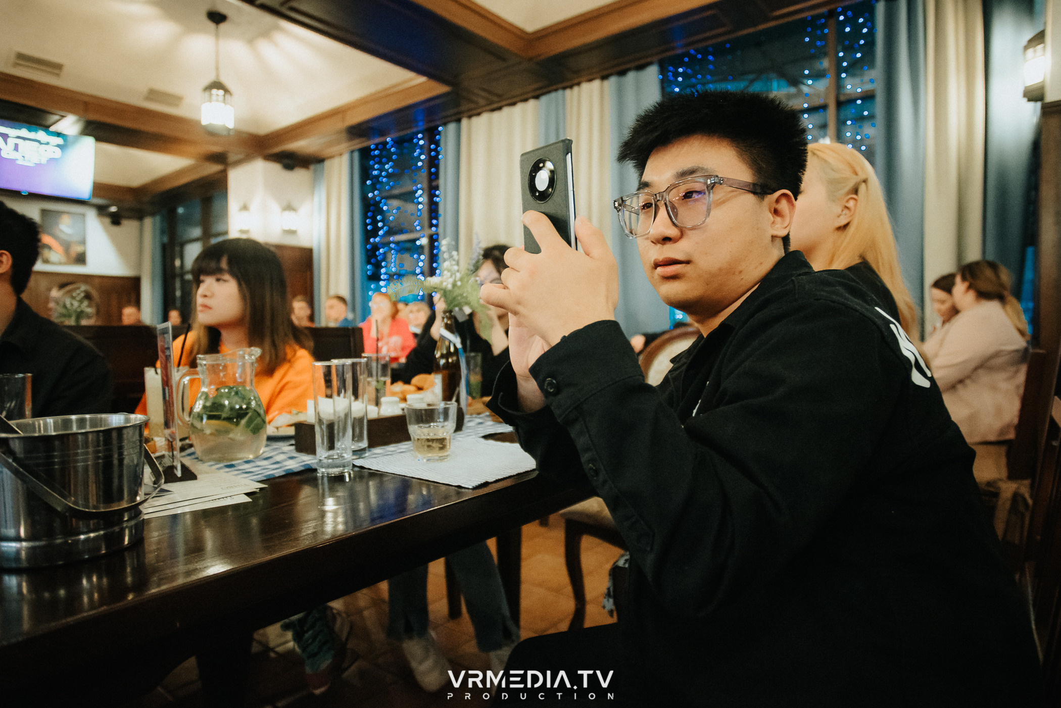 Джазовая среда: Алеф Октет