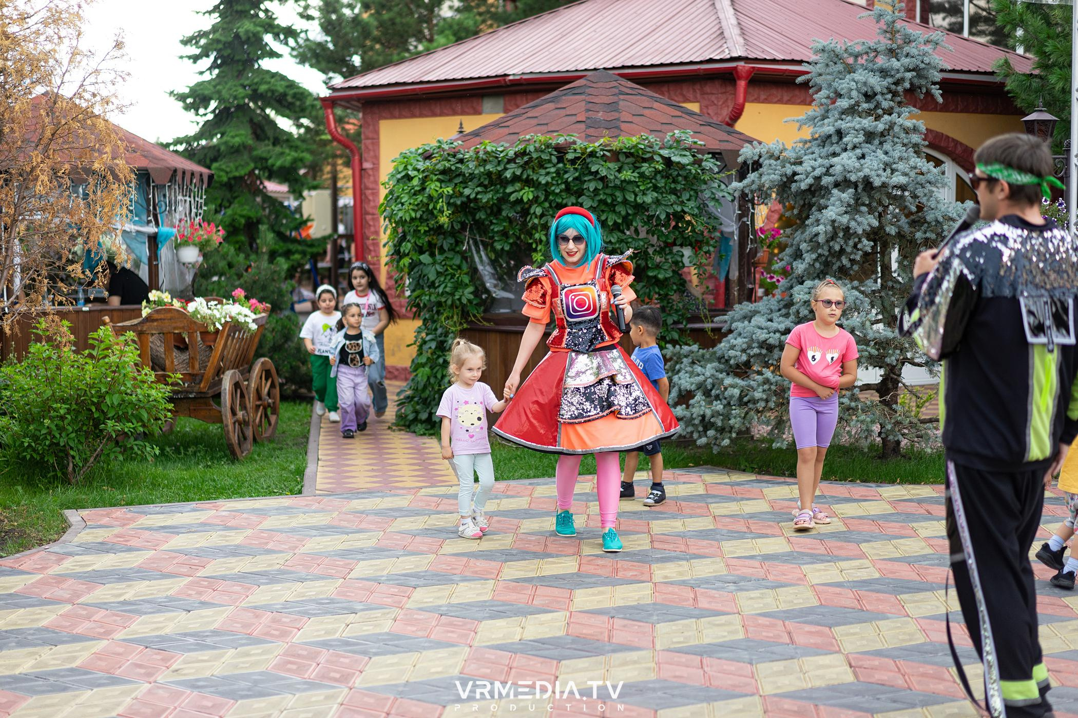 Детская вечеринка в ресторане «Лазурный Берег»