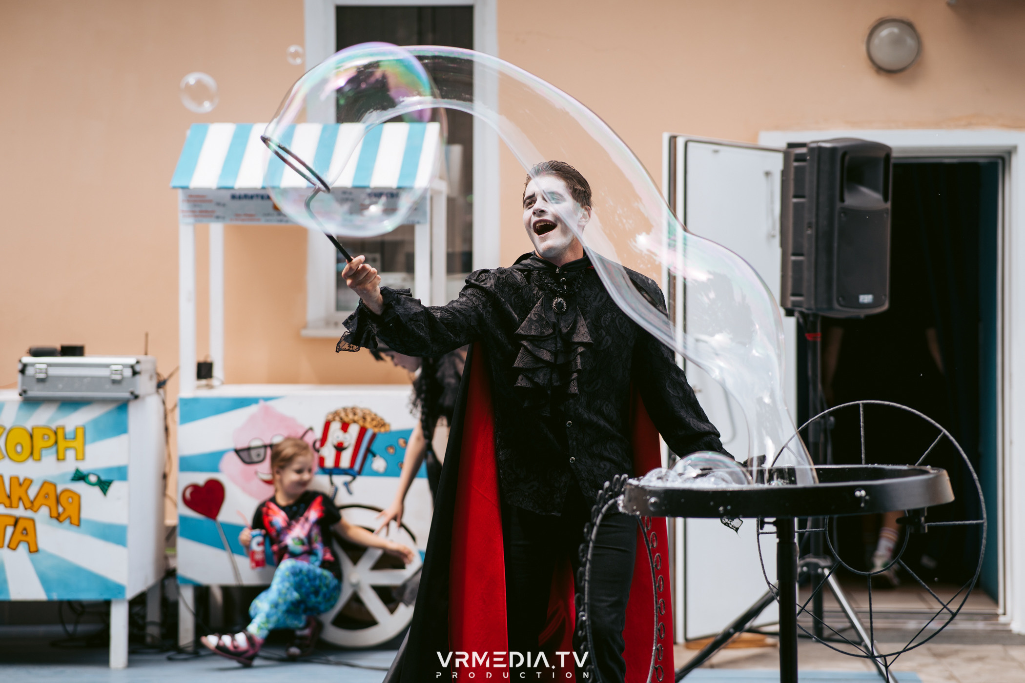 Спектакль «Монстры на каникулах» от студии чудес «Алиса»