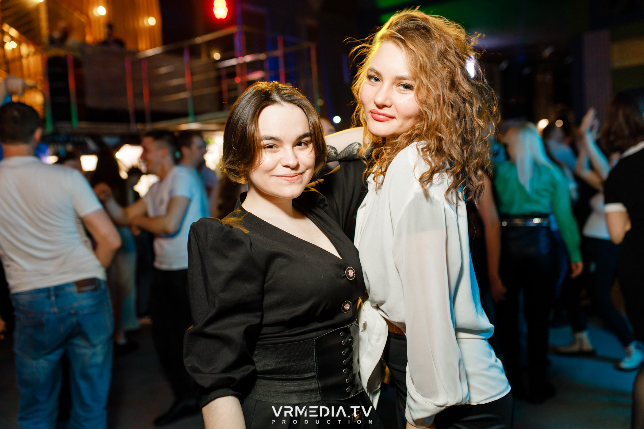 Выходные в баре «DOSKI»