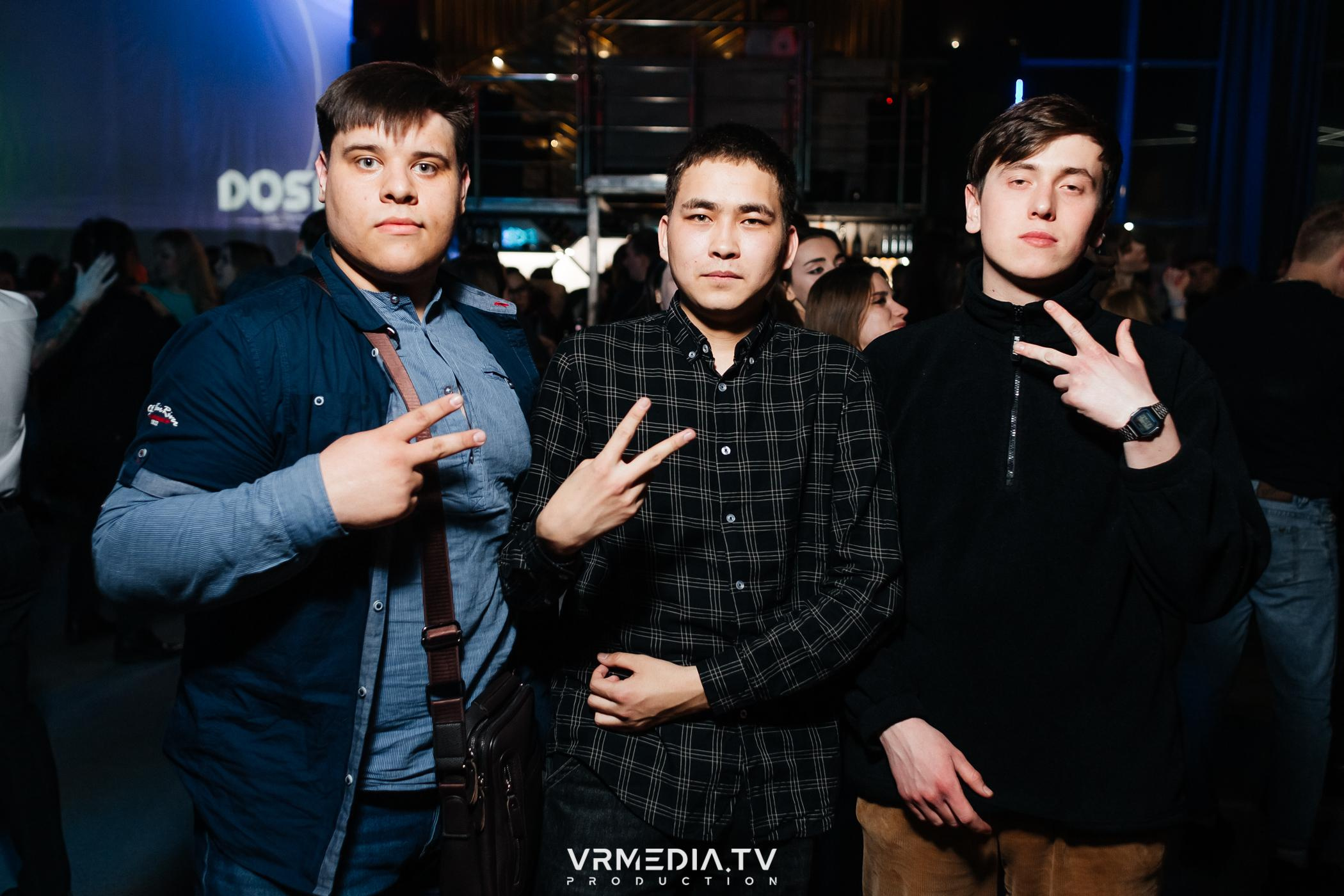 Выходные в баре «DOSKI»