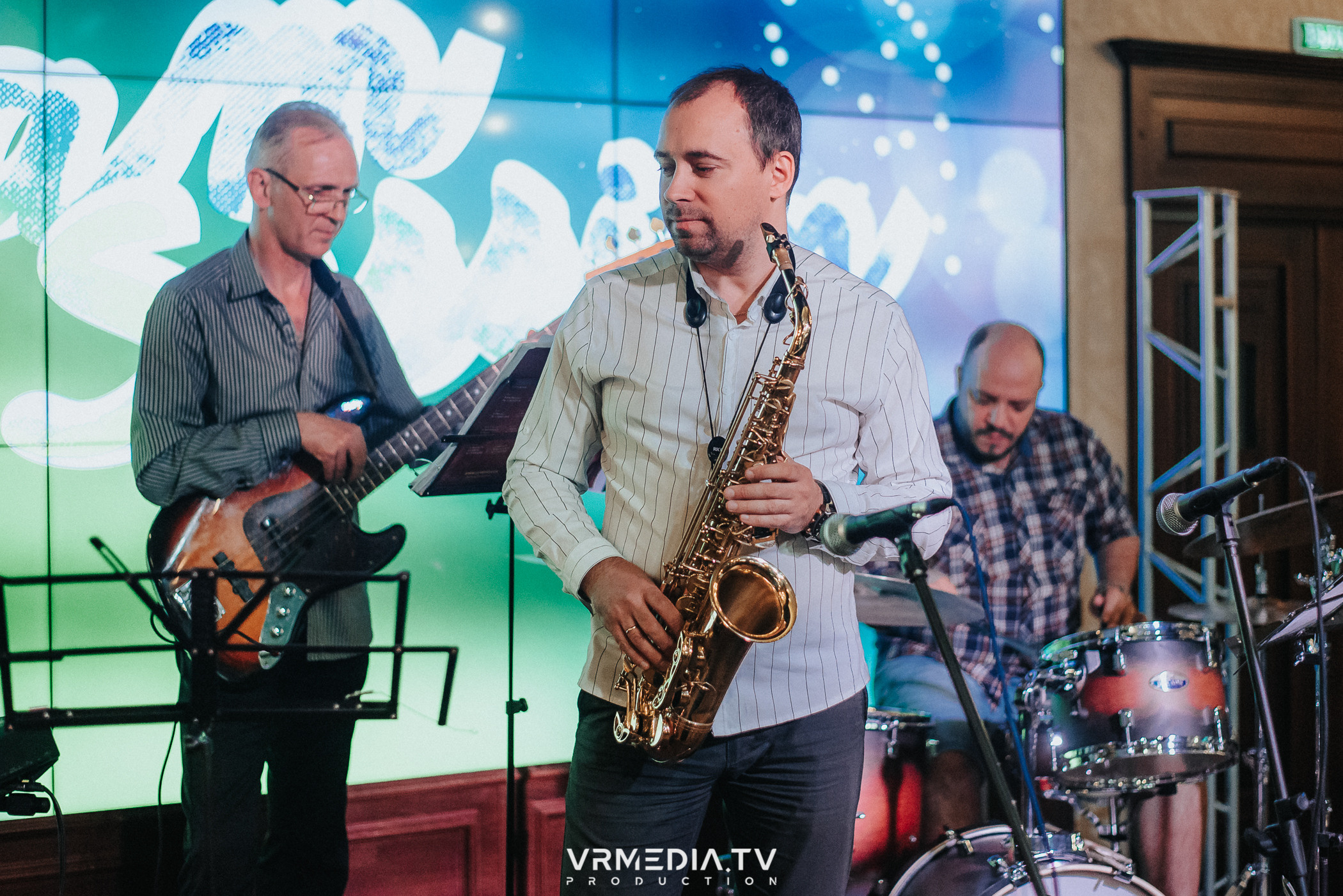 Джазовая среда: JAM SESSION