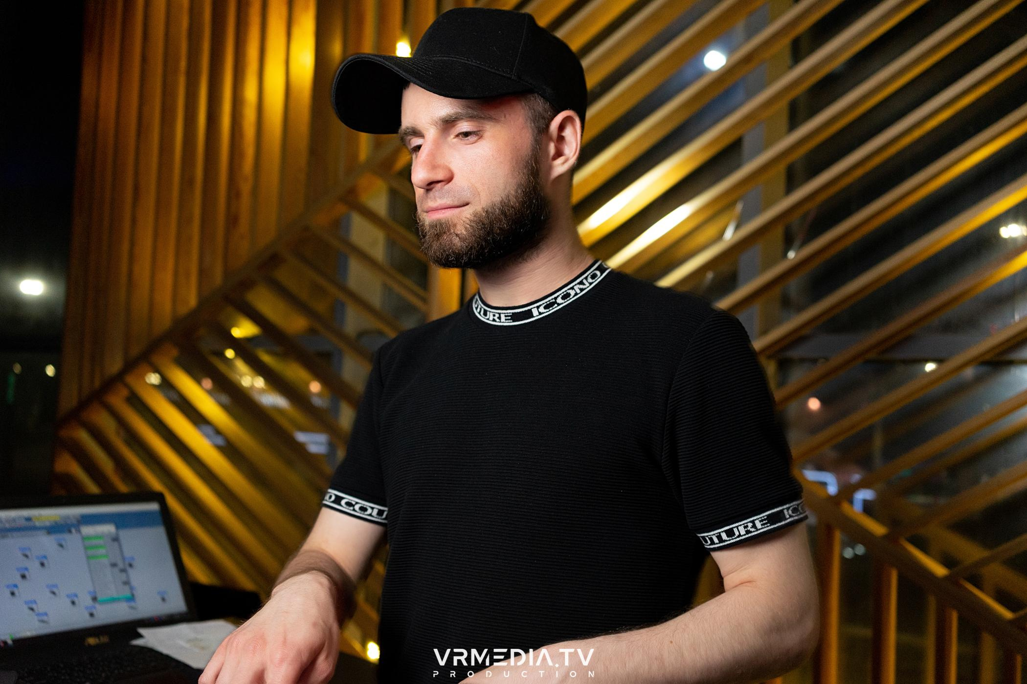 Выходные в баре «DOSKI»