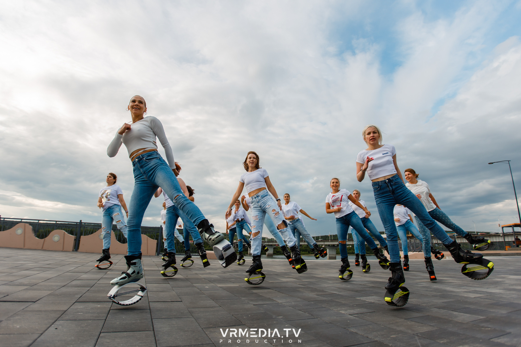 Открытая тренировка «Kangoo jumps»