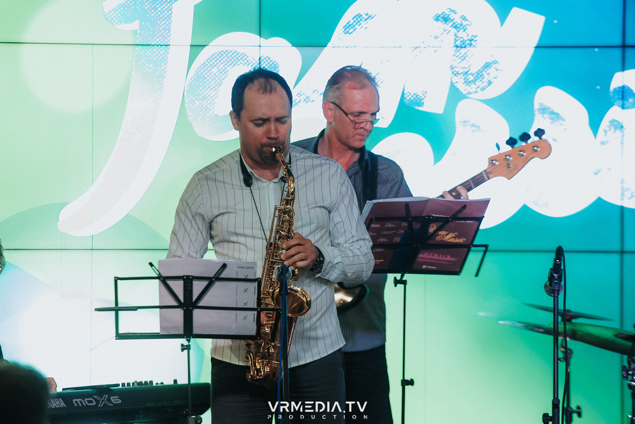 Джазовая среда: JAM SESSION